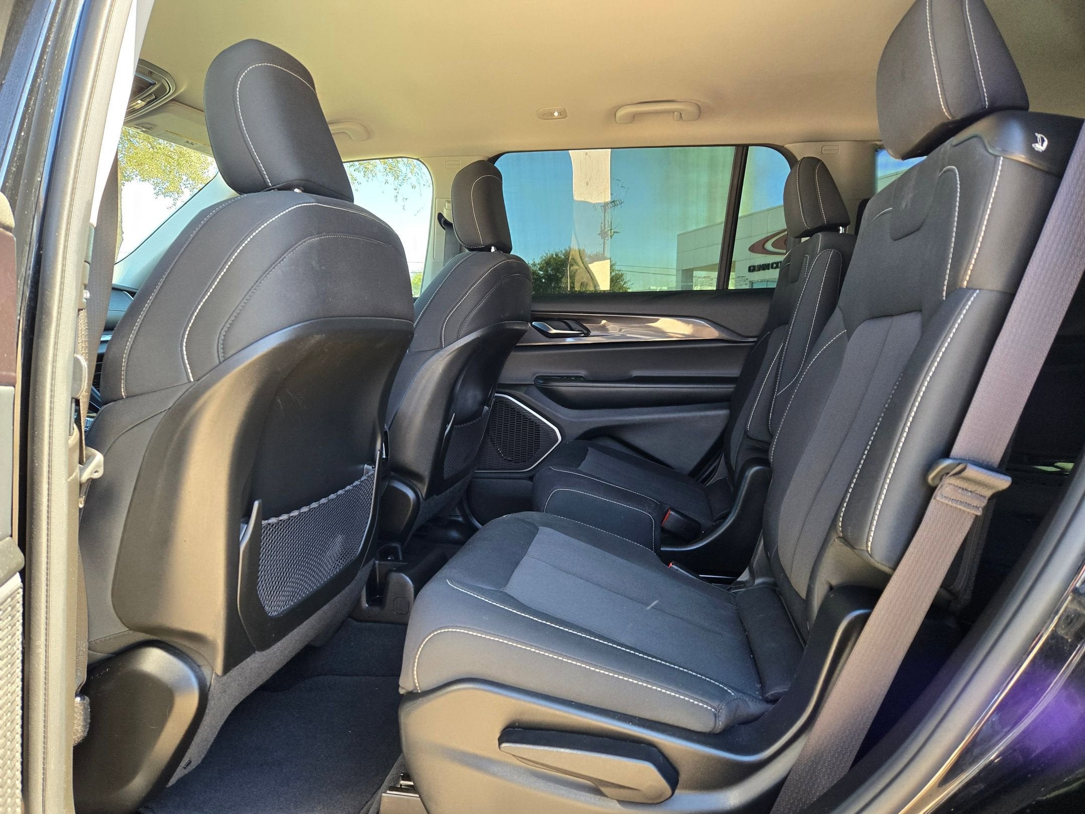 2022 Jeep GRAND CHEROKEE L LAREDO