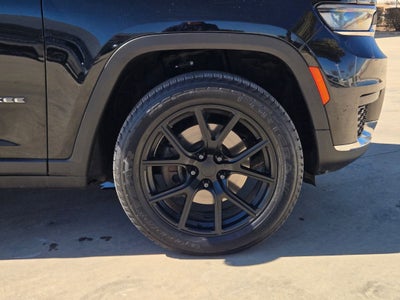 2022 Jeep GRAND CHEROKEE L LAREDO