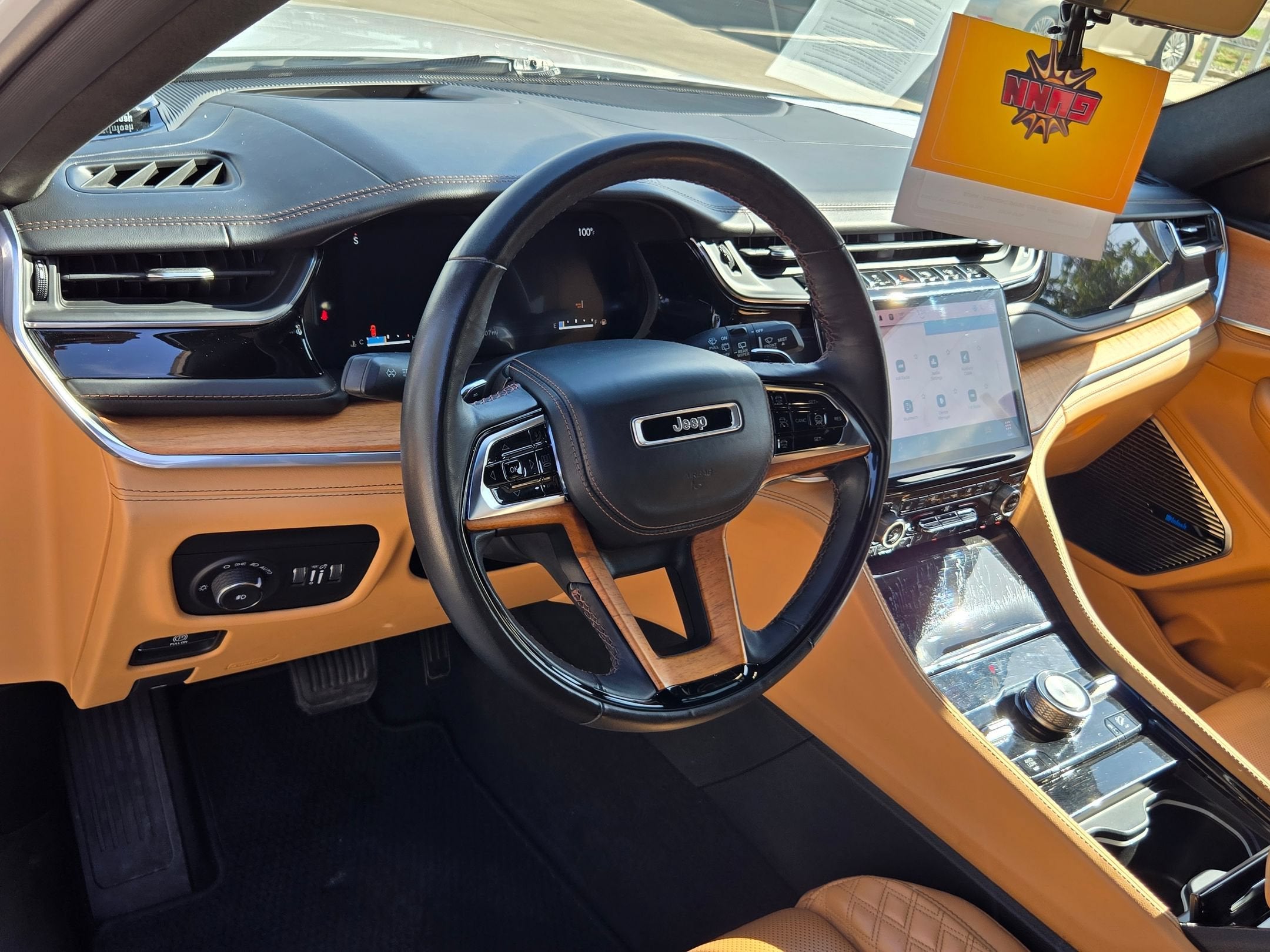 2022 Jeep GRAND CHEROKEE SUMMIT