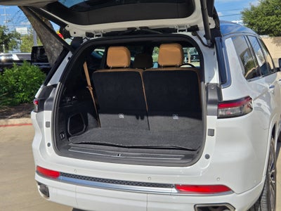 2022 Jeep GRAND CHEROKEE SUMMIT