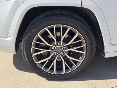 2022 Jeep GRAND CHEROKEE SUMMIT