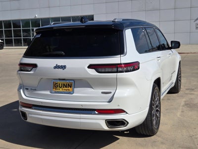 2022 Jeep GRAND CHEROKEE SUMMIT