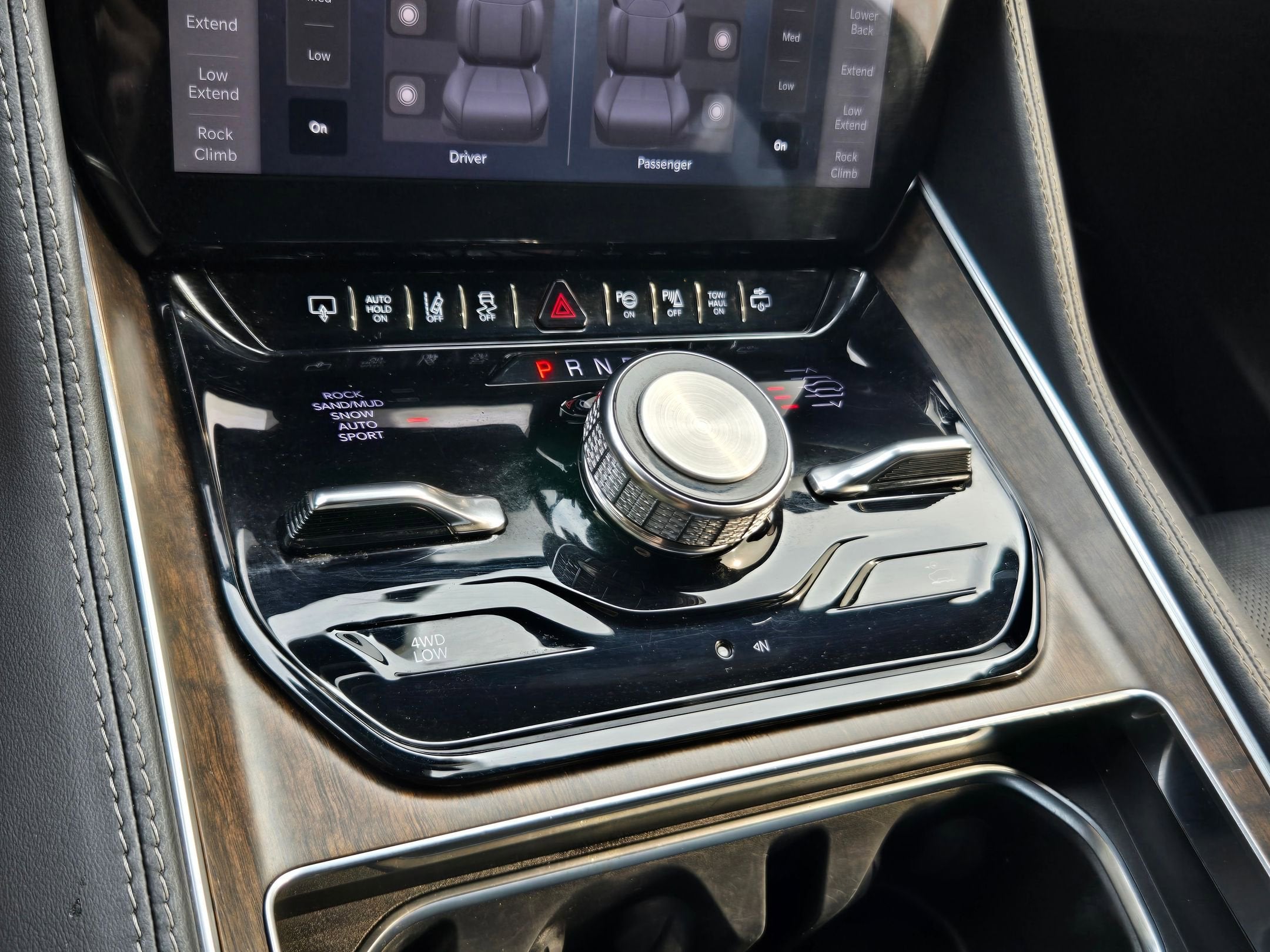 2023 Jeep GRAND WAGONEER WAGONEER