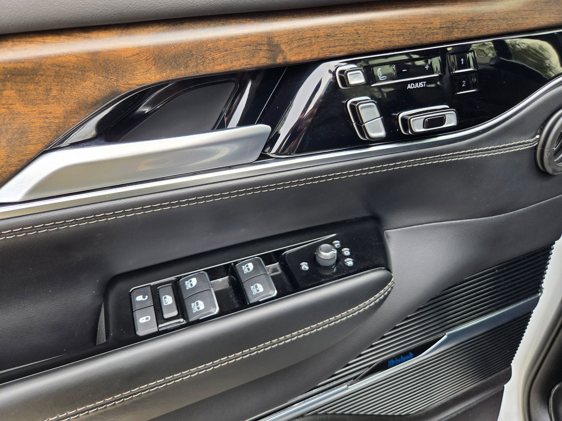 2023 Jeep GRAND WAGONEER WAGONEER