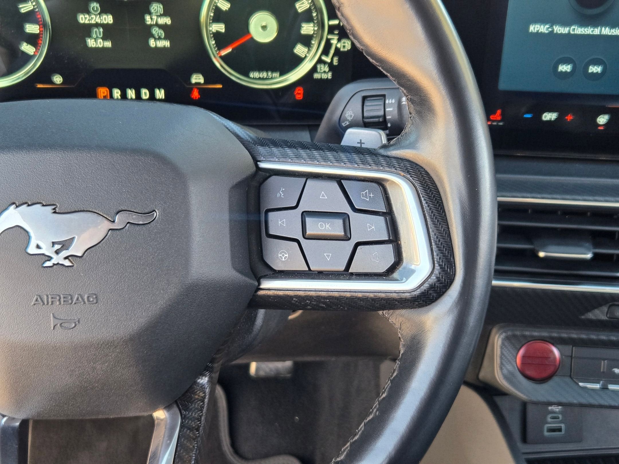 2024 Ford MUSTANG GT PREMIUM