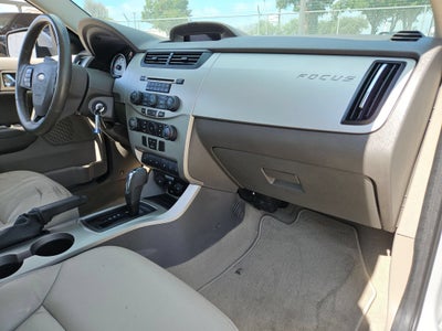 2008 Ford FOCUS SE