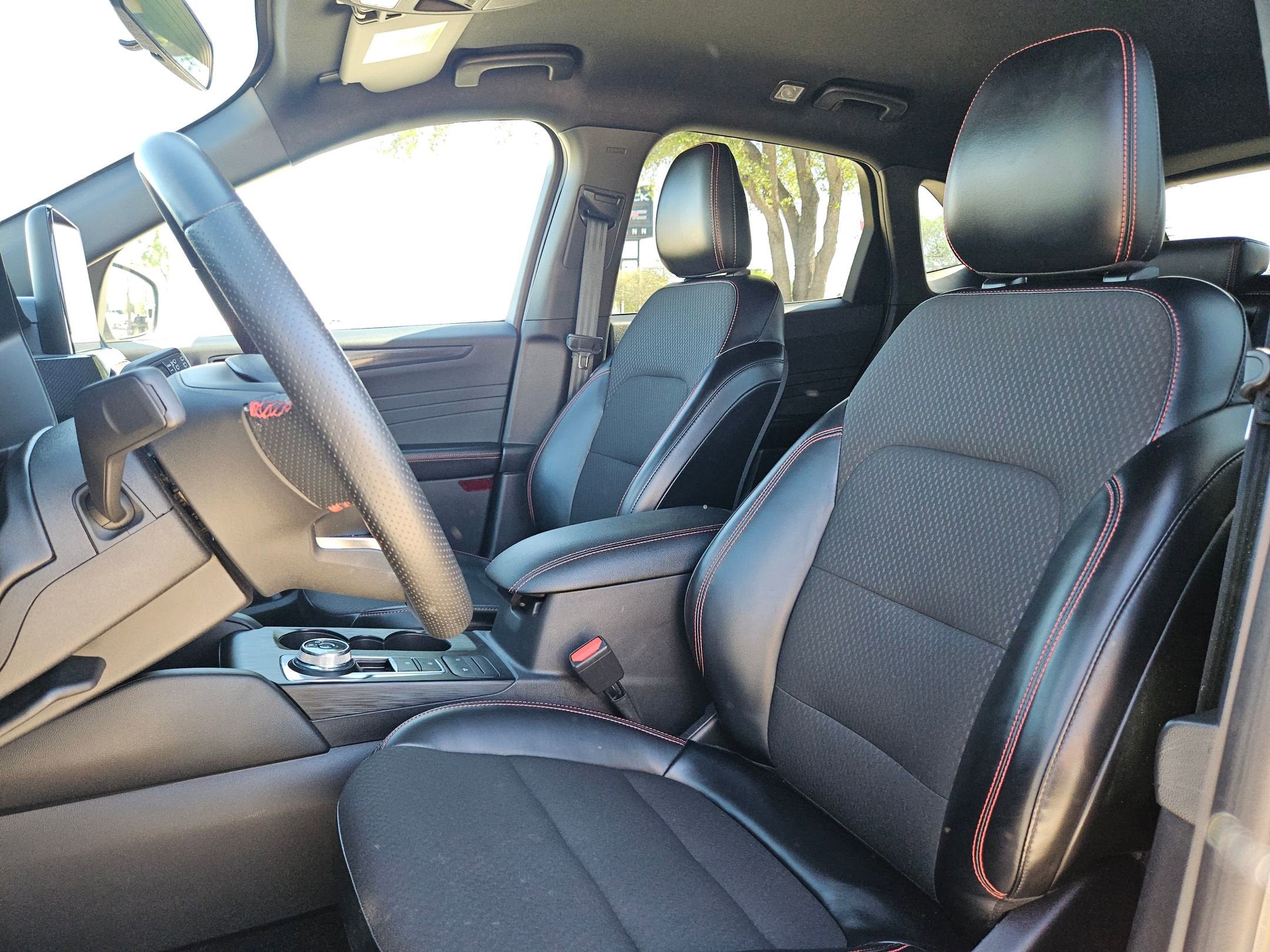 2024 Ford ESCAPE ST-LINE FWD