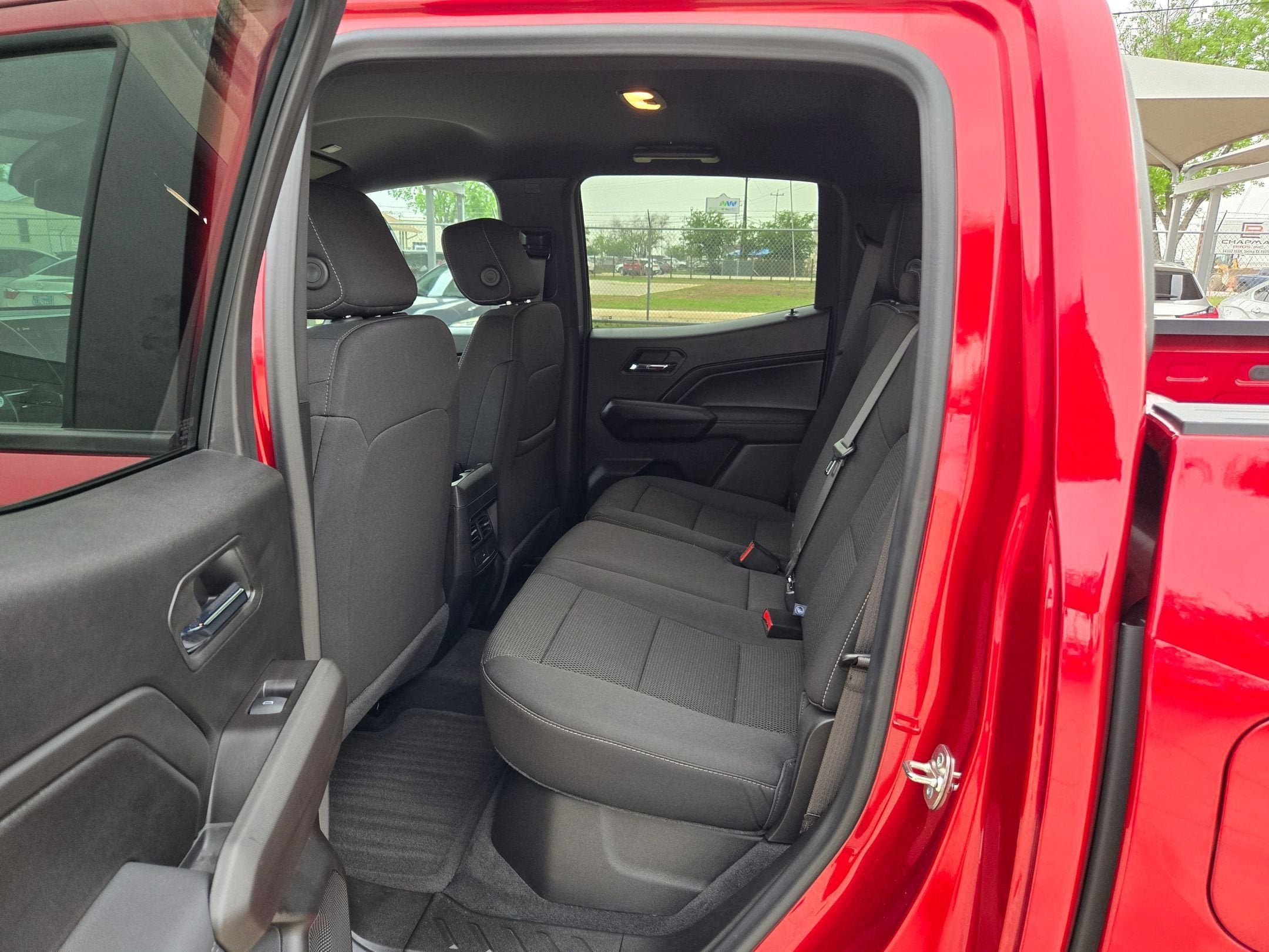 2024 Chevrolet COLORADO LT