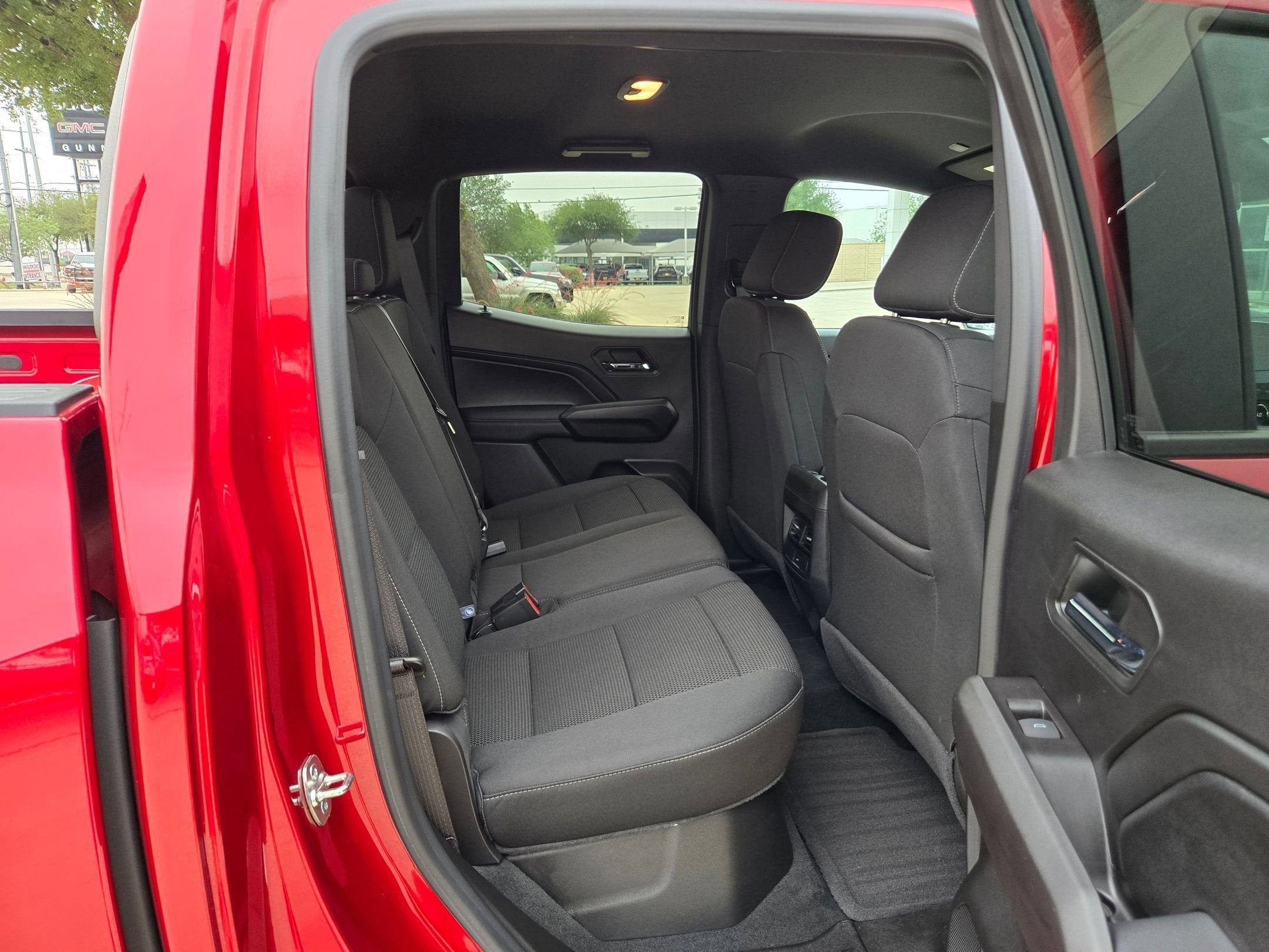 2024 Chevrolet COLORADO LT
