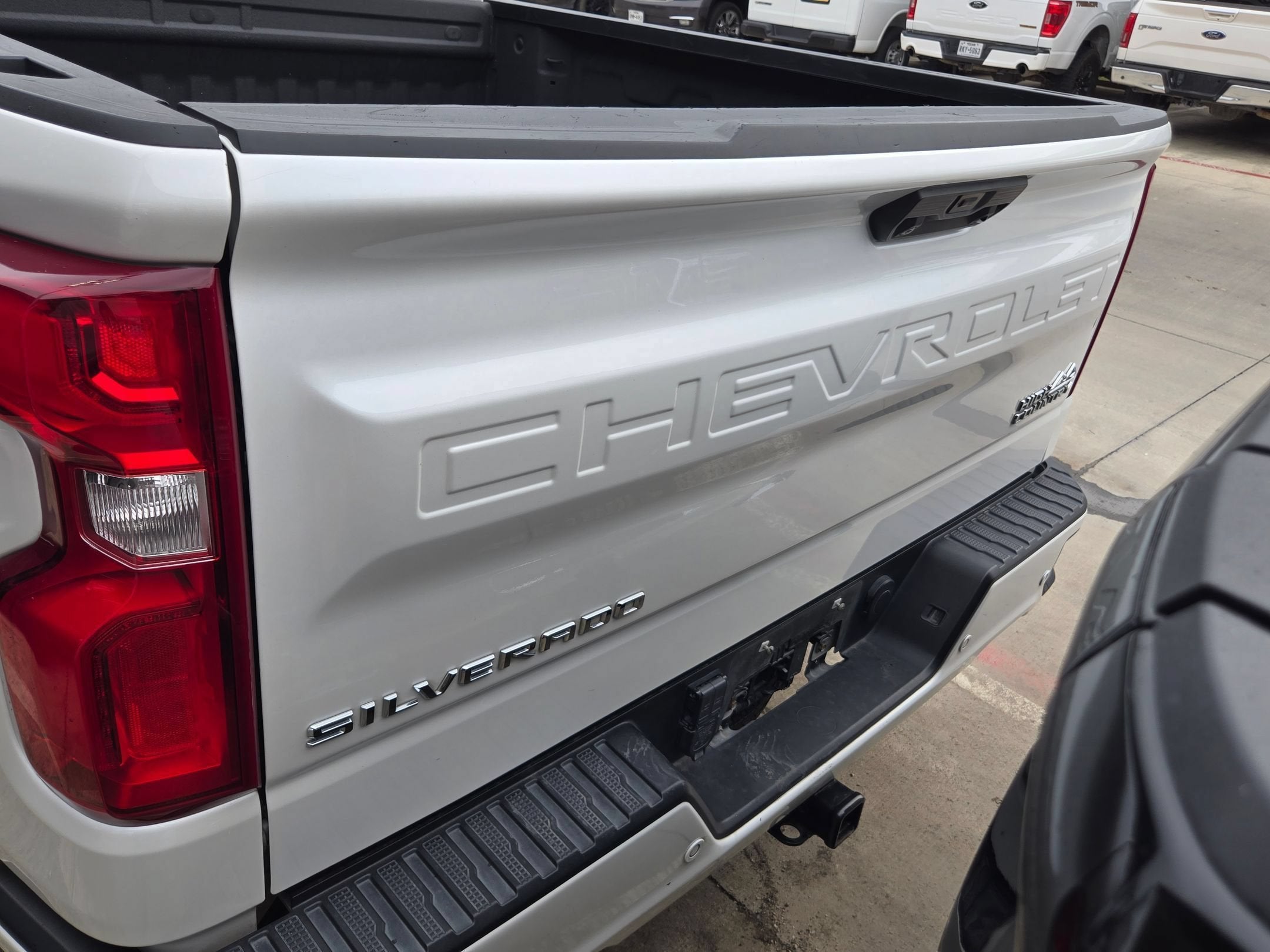 2023 Chevrolet SILVERADO 1500 HIGH COUNTRY