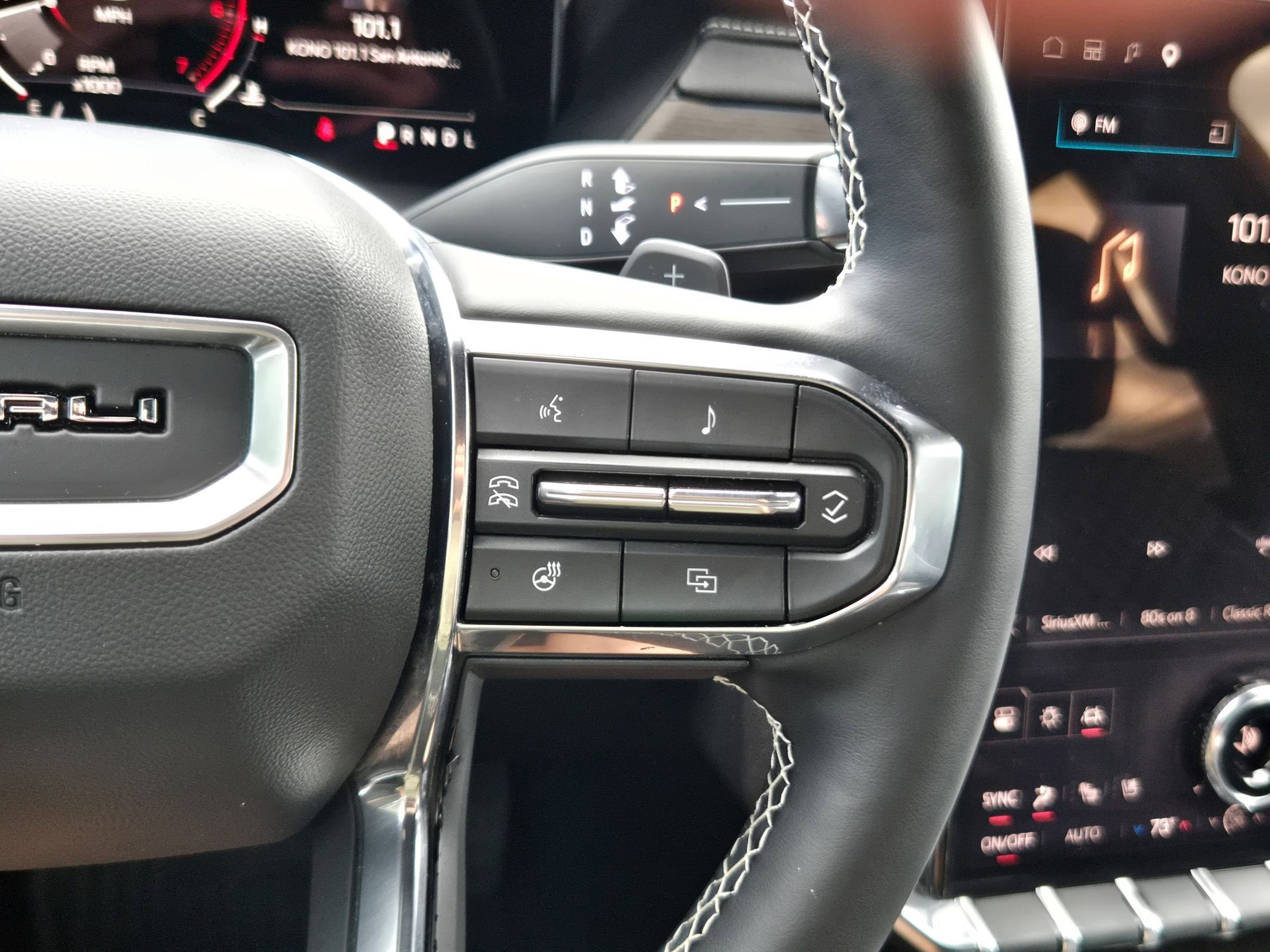 2024 GMC ACADIA DENALI