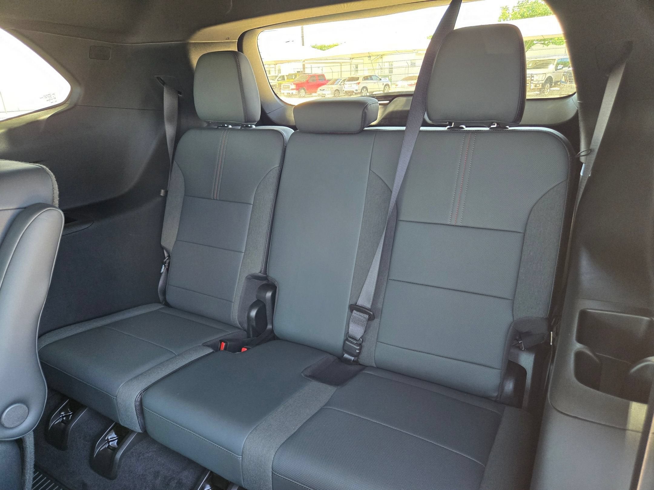 2024 GMC ACADIA AWD AT4