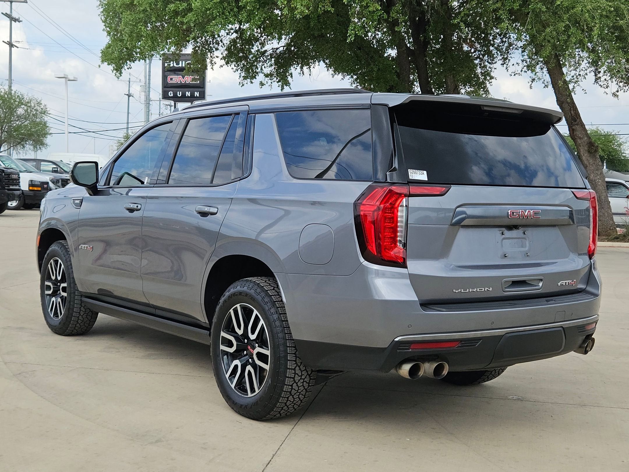 2022 GMC YUKON 4WD AT4