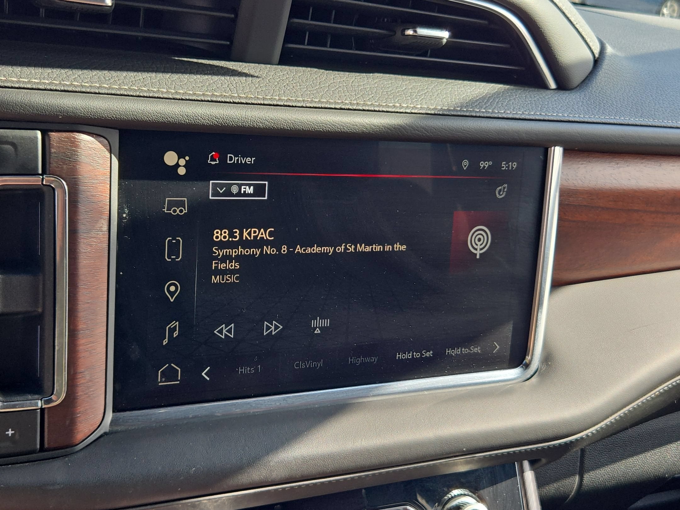 2023 GMC YUKON ULTIMATE