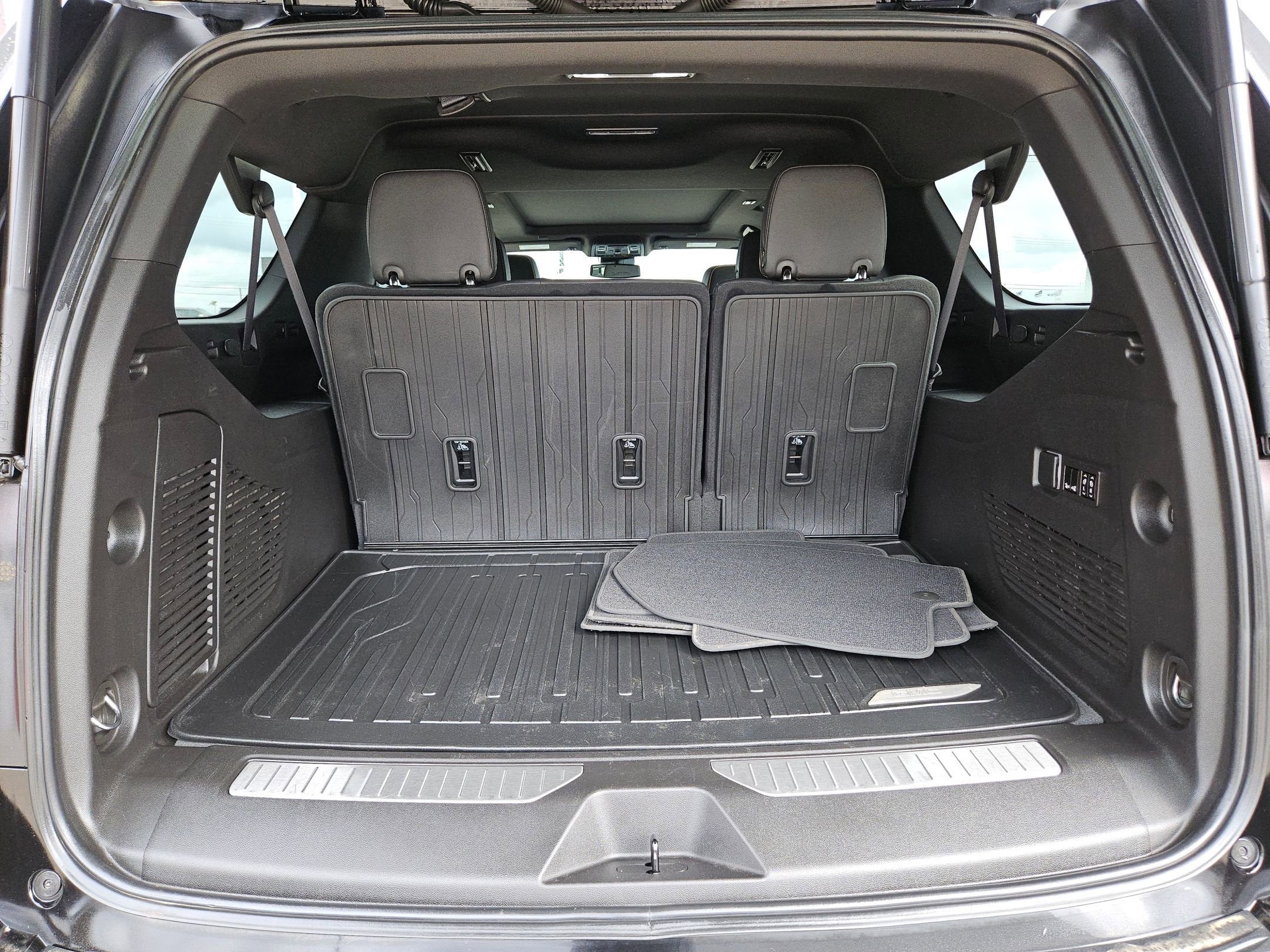 2023 GMC YUKON XL AT4