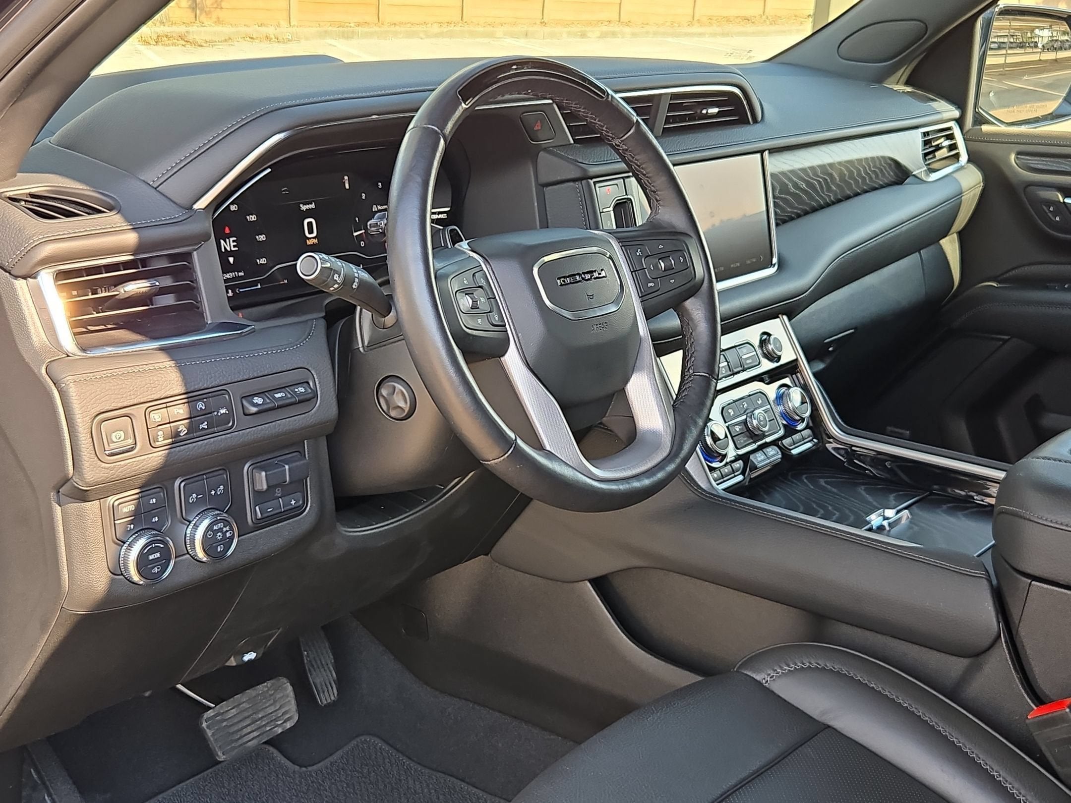 2024 GMC YUKON XL DENALI Denali
