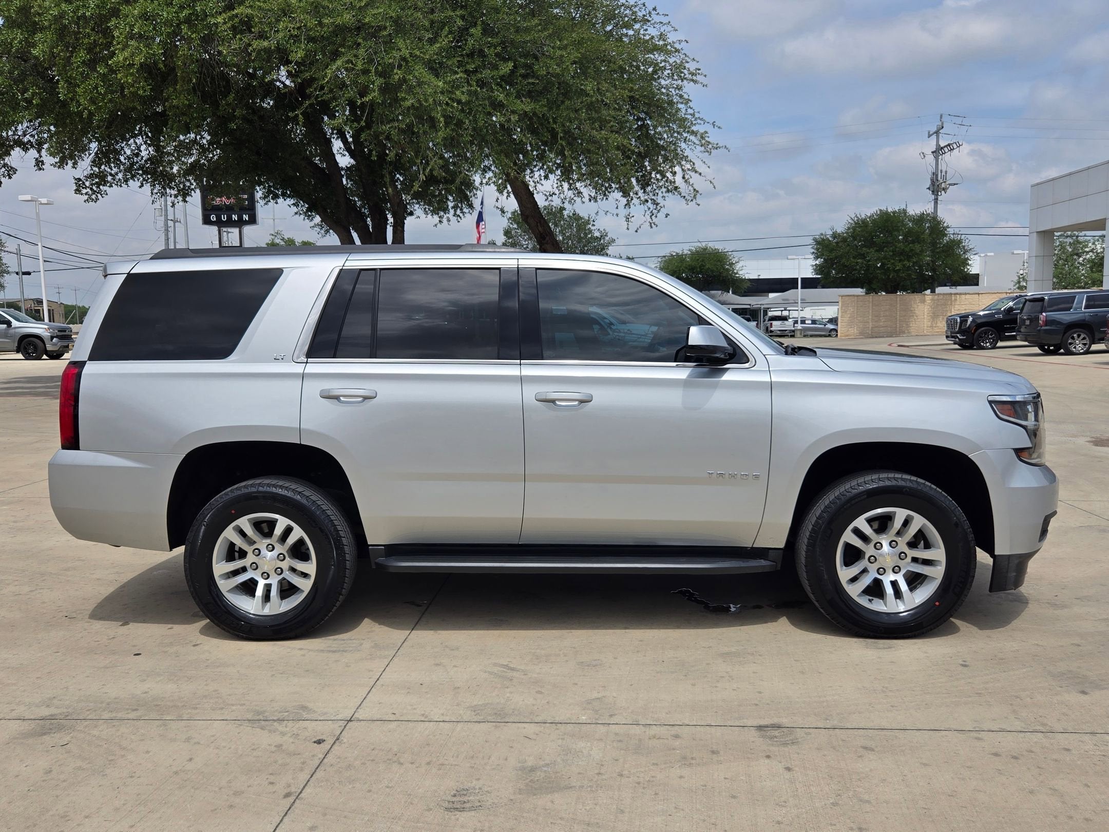 2020 Chevrolet TAHOE LT