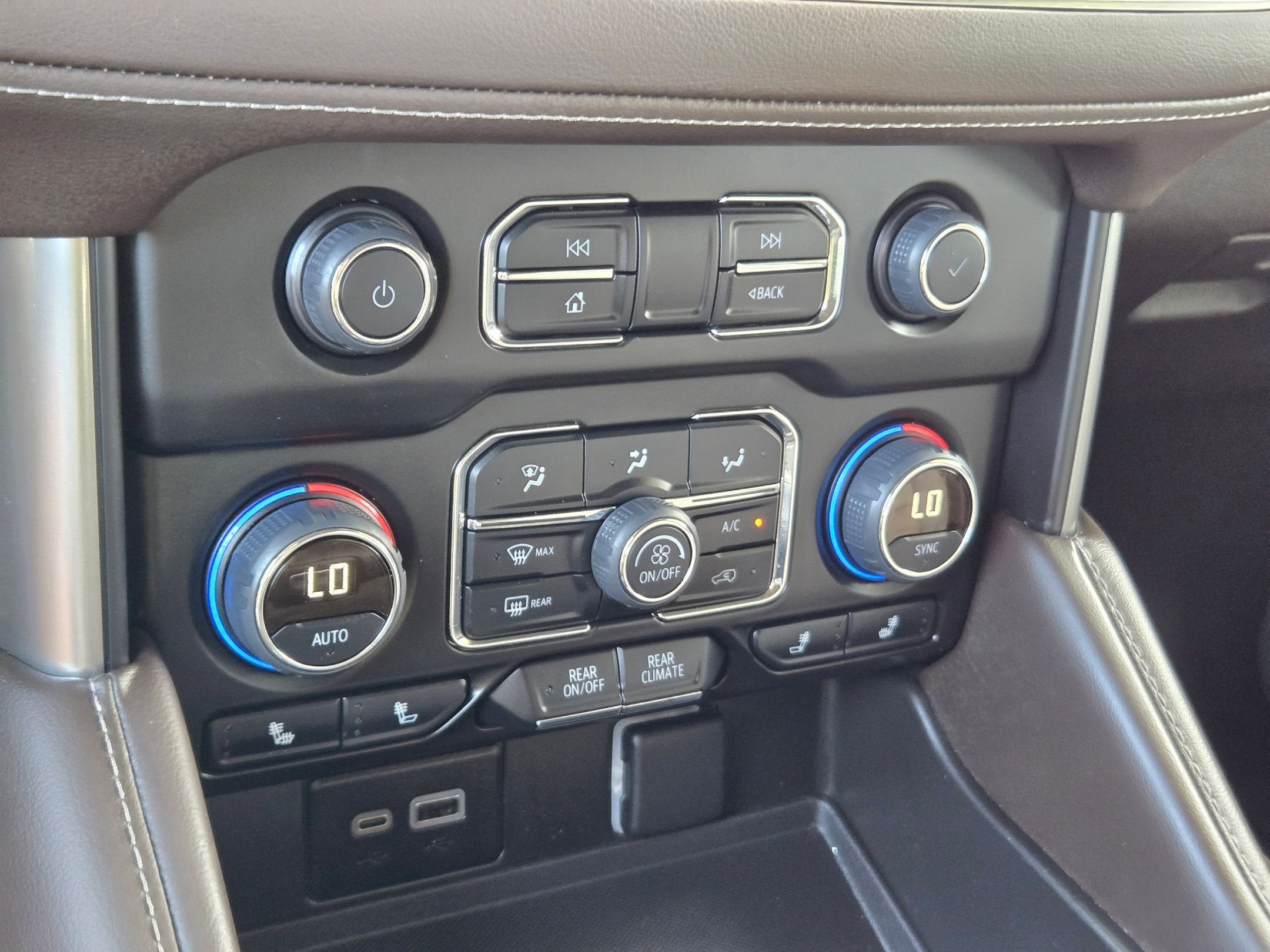 2024 Chevrolet TAHOE LT