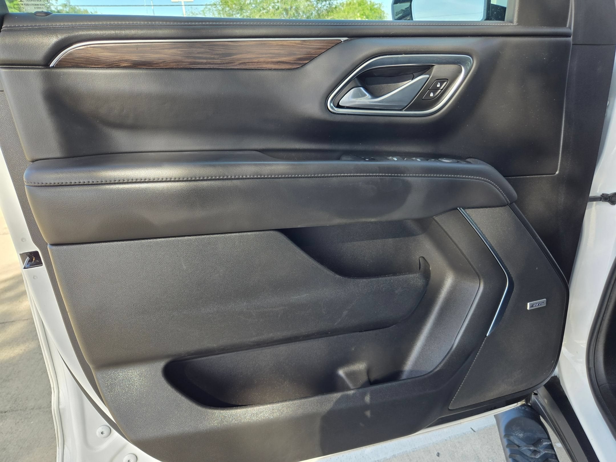 2022 Chevrolet SUBURBAN Z71