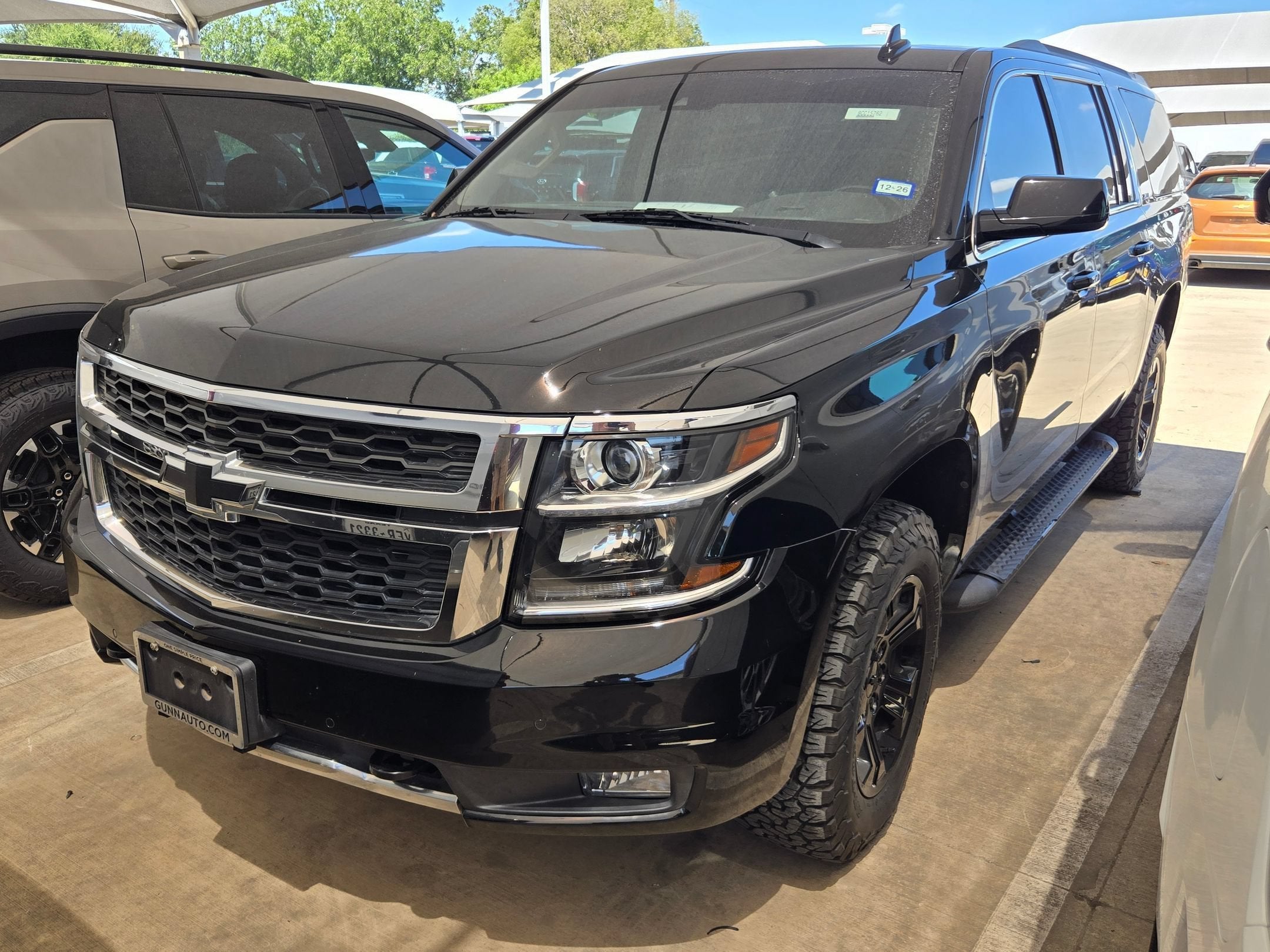 2019 Chevrolet SUBURBAN 4WD LT 4WD