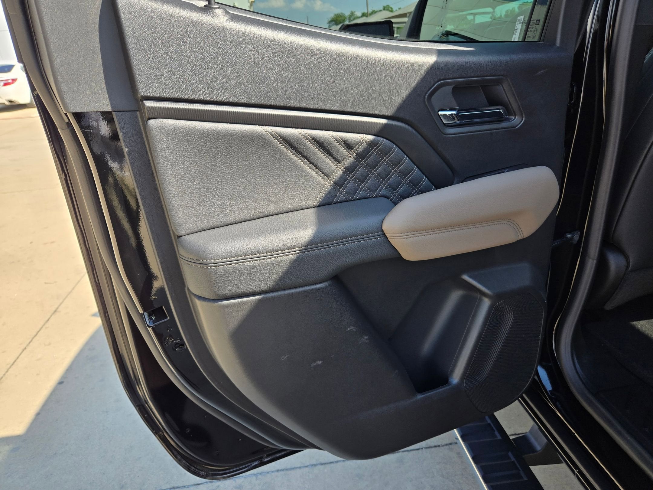 2025 GMC CANYON DENALI