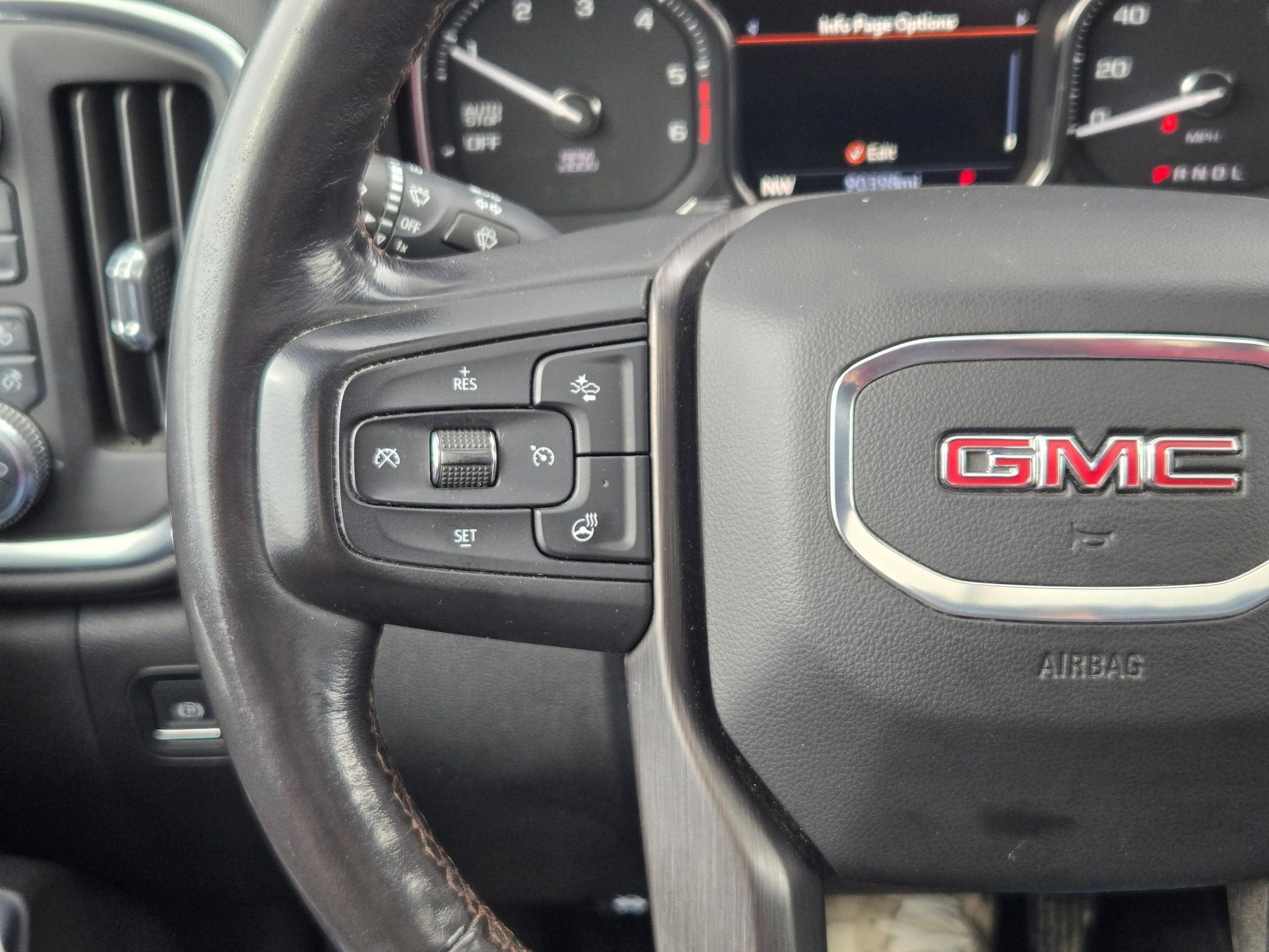 2021 GMC SIERRA 1500 AT4