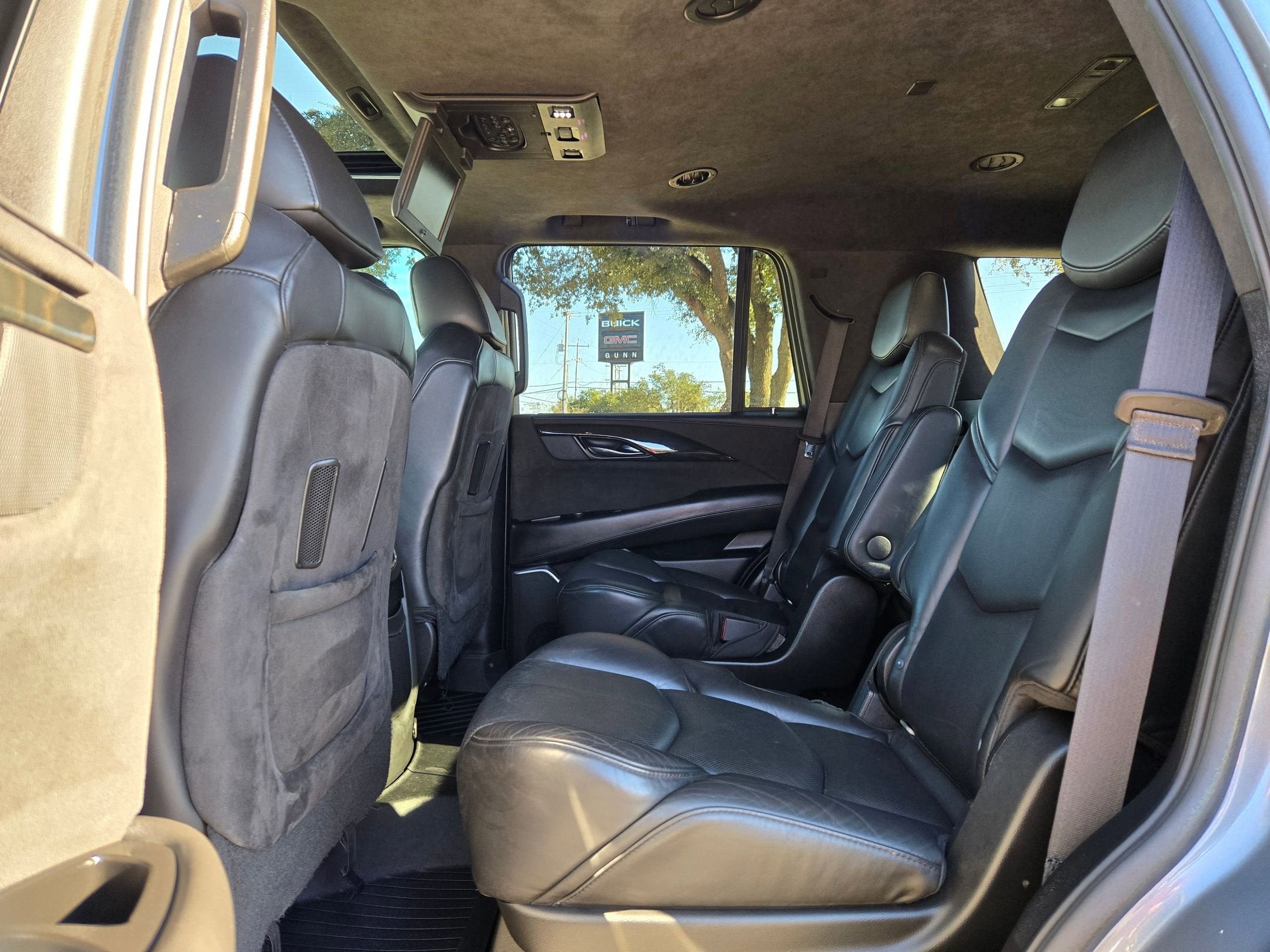 2020 Cadillac ESCALADE PLATINUM