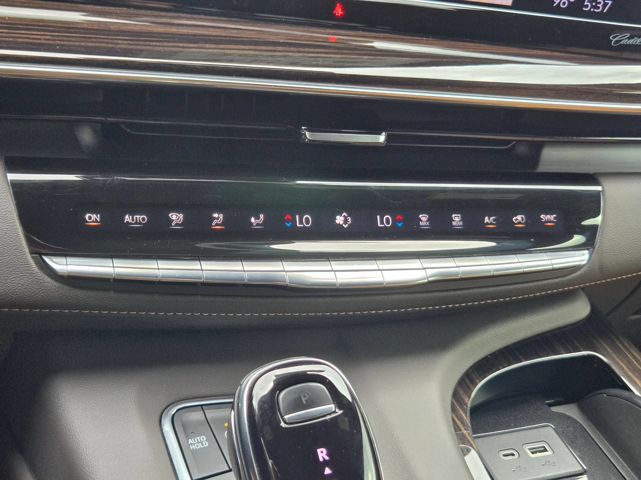 2023 Cadillac ESCALADE PREMIUM LUXURY
