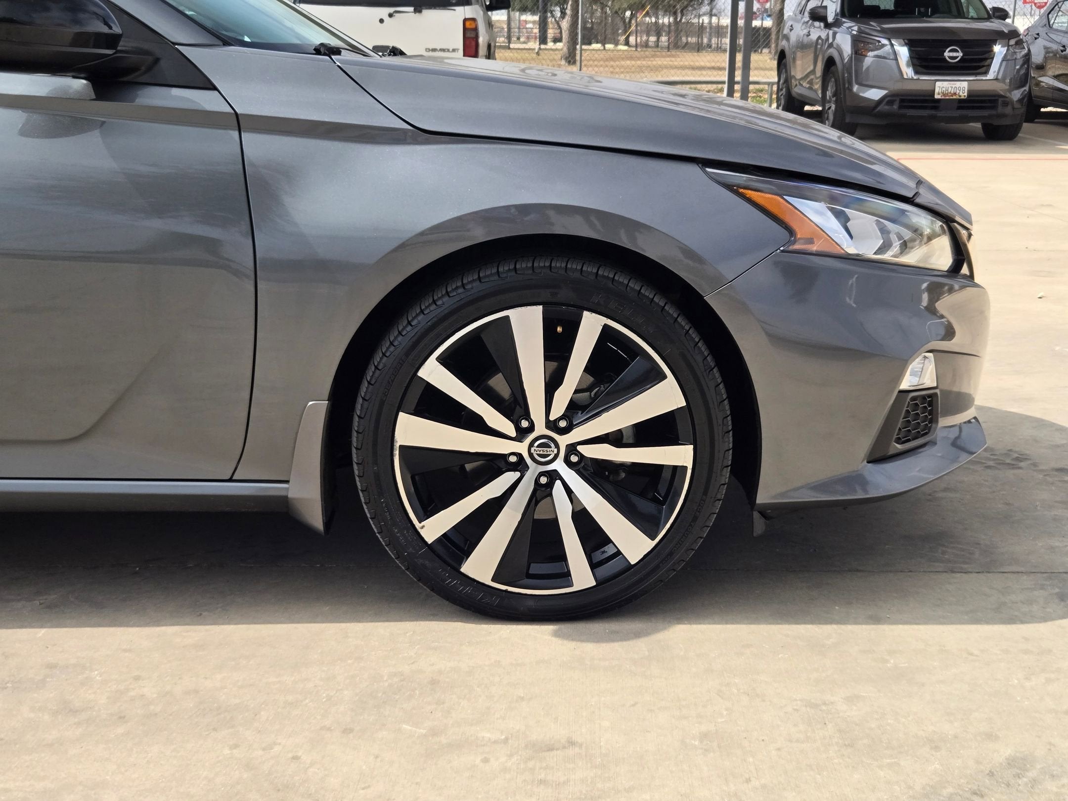 2020 Nissan ALTIMA SR