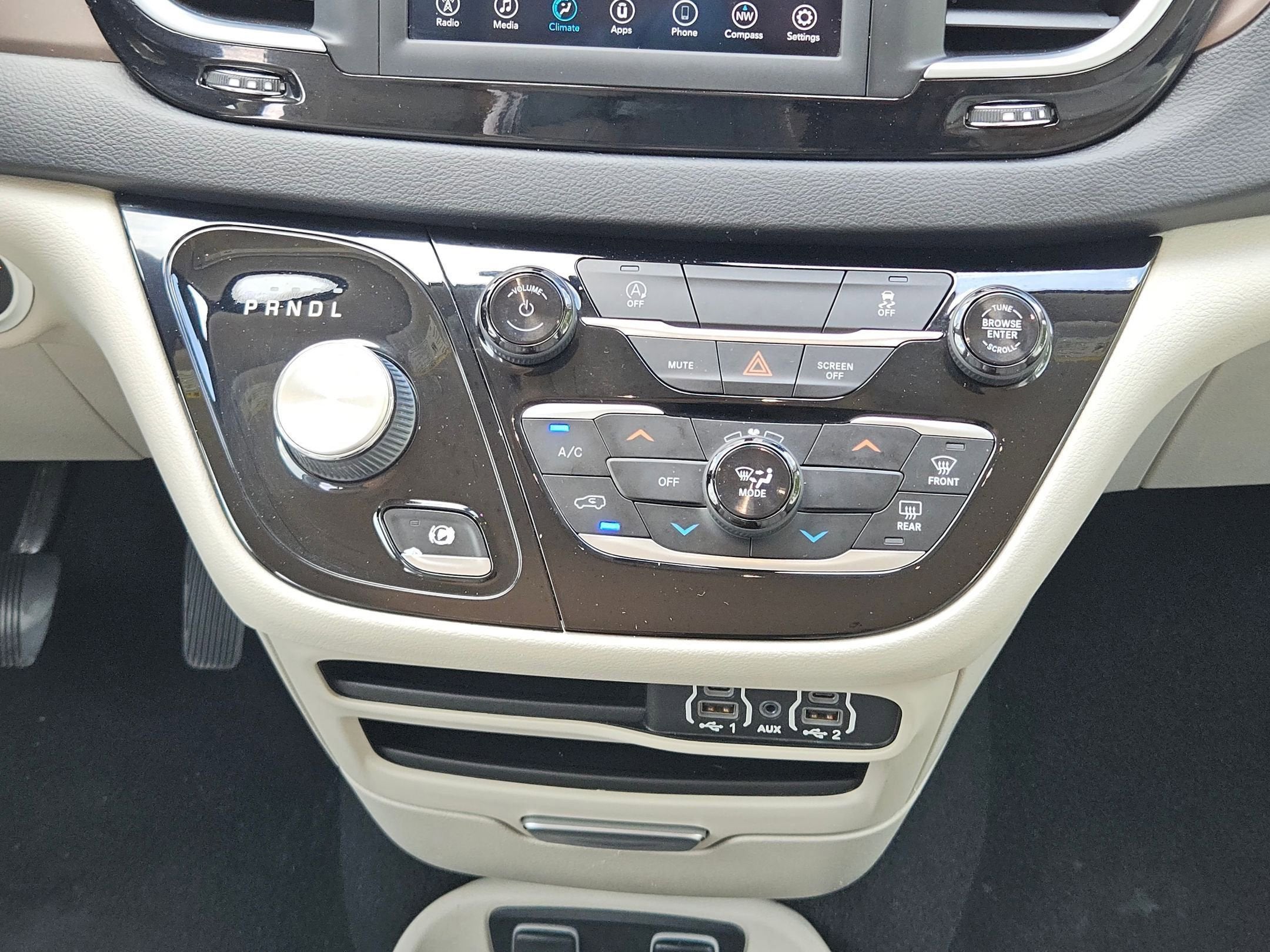 2021 Chrysler VOYAGER LXI LXI