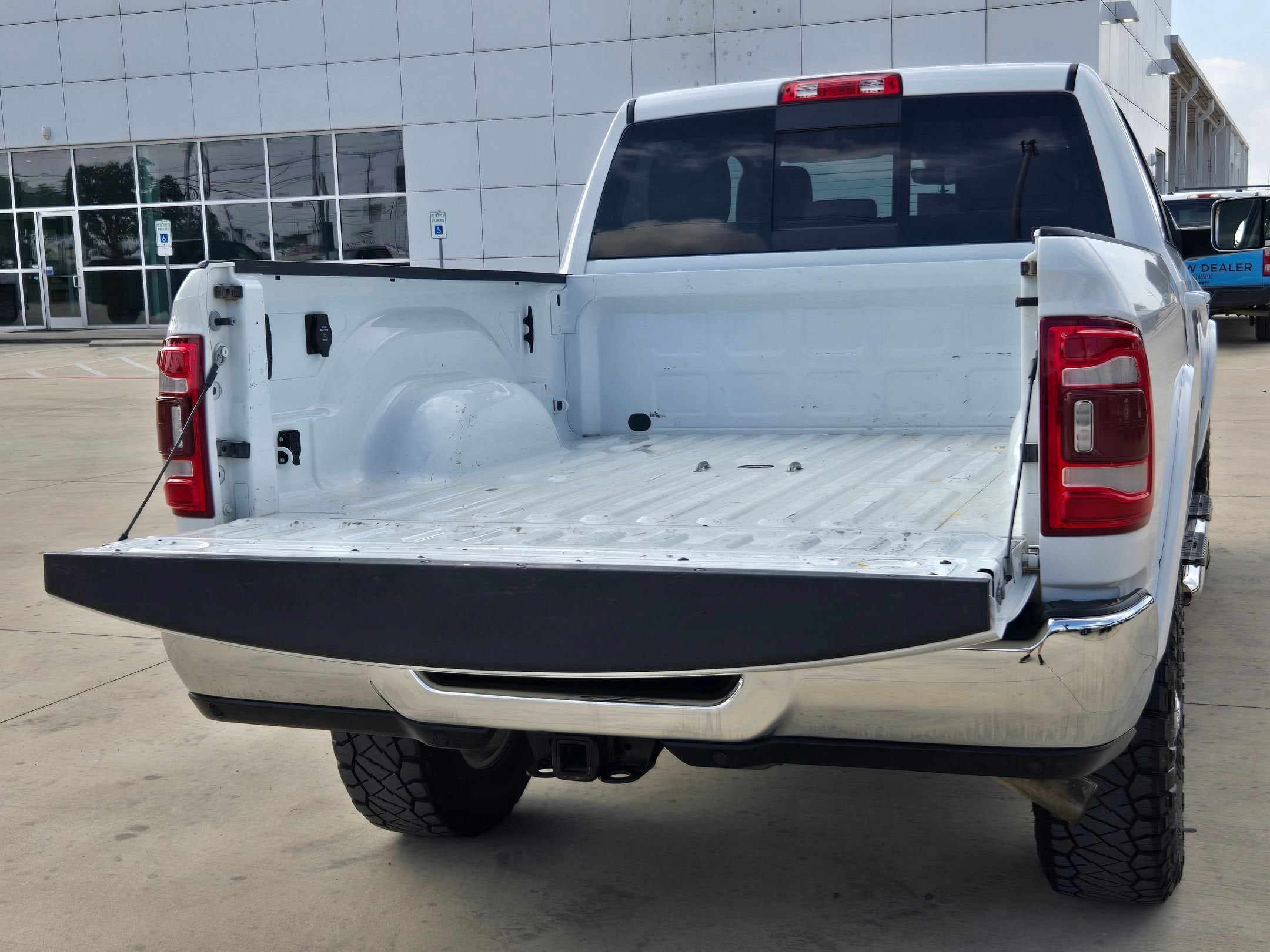 2022 RAM 2500 4WD LARAMIE 4WD