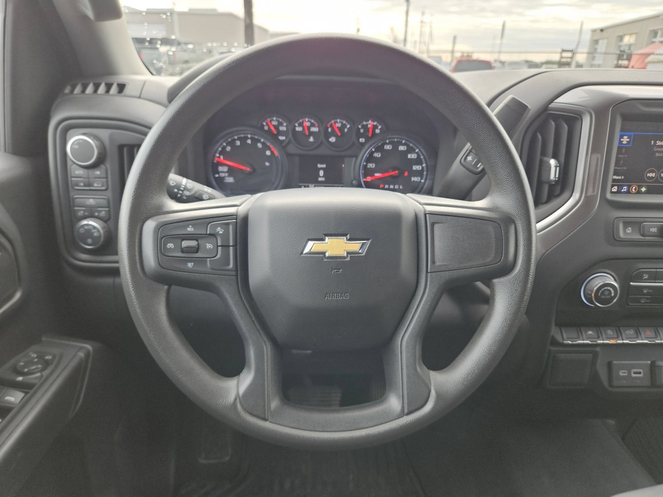 2024 Chevrolet SILVERADO 1500 CUSTOM