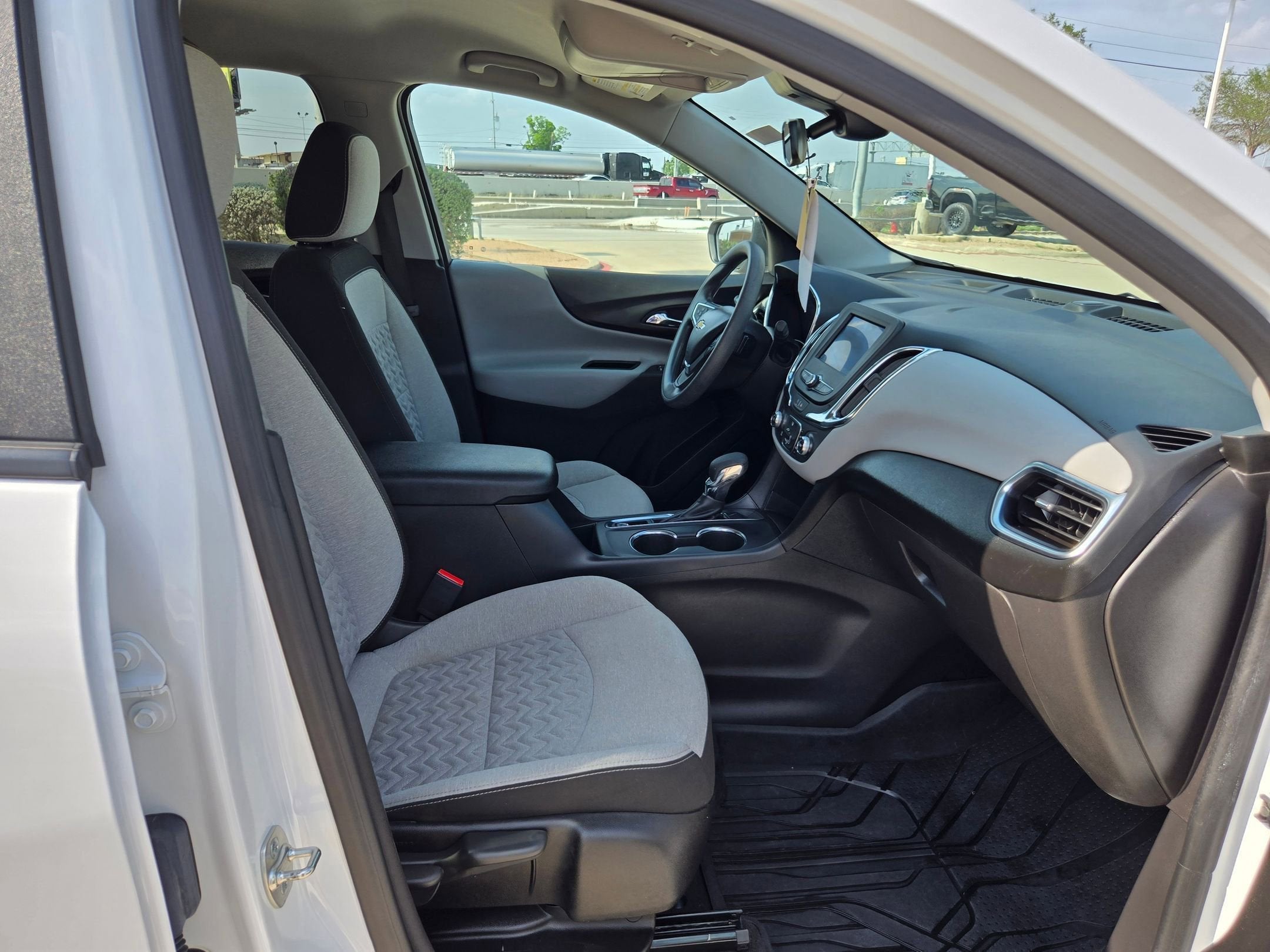 2024 Chevrolet EQUINOX LS LS