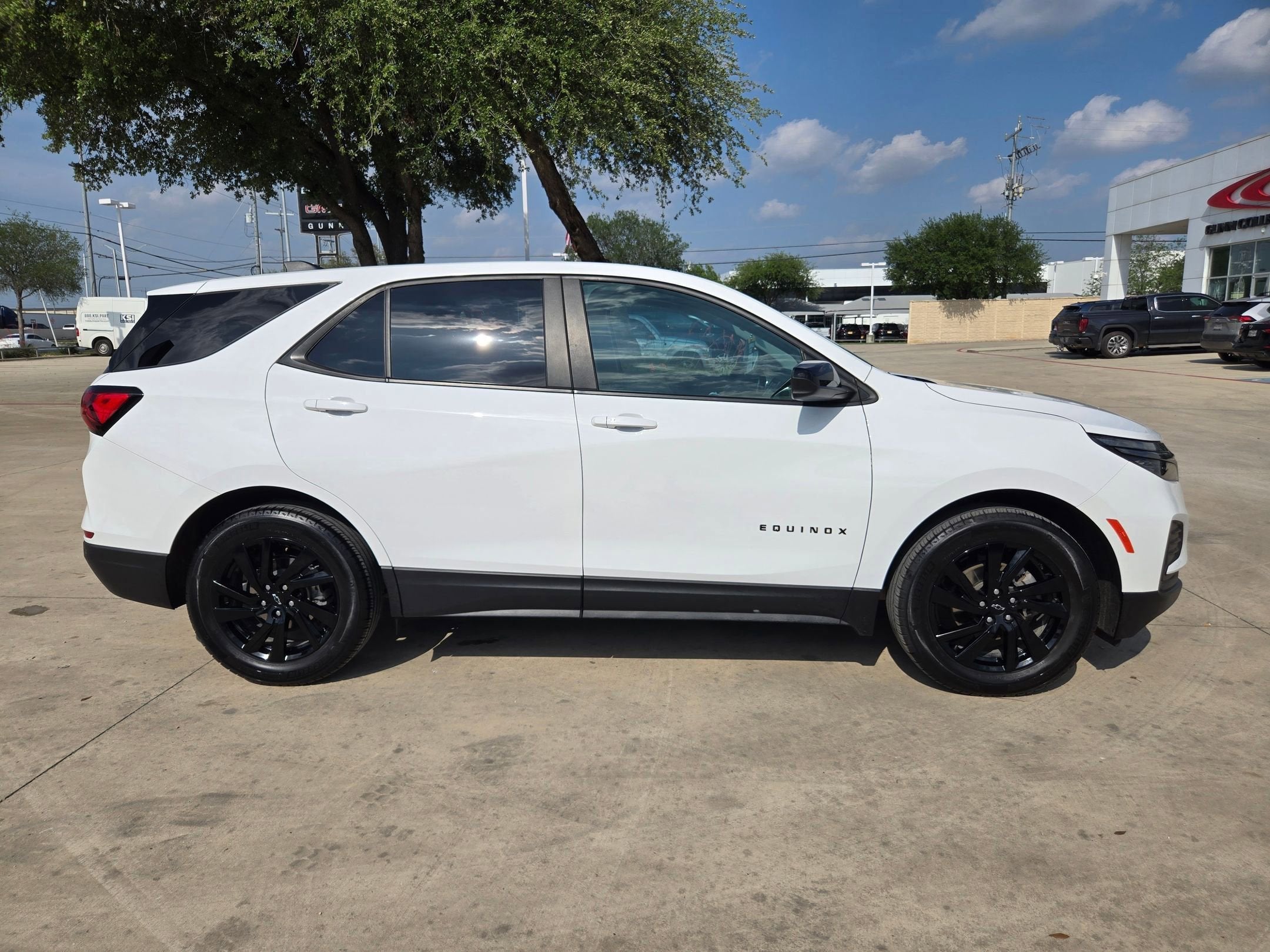 2024 Chevrolet EQUINOX LS LS
