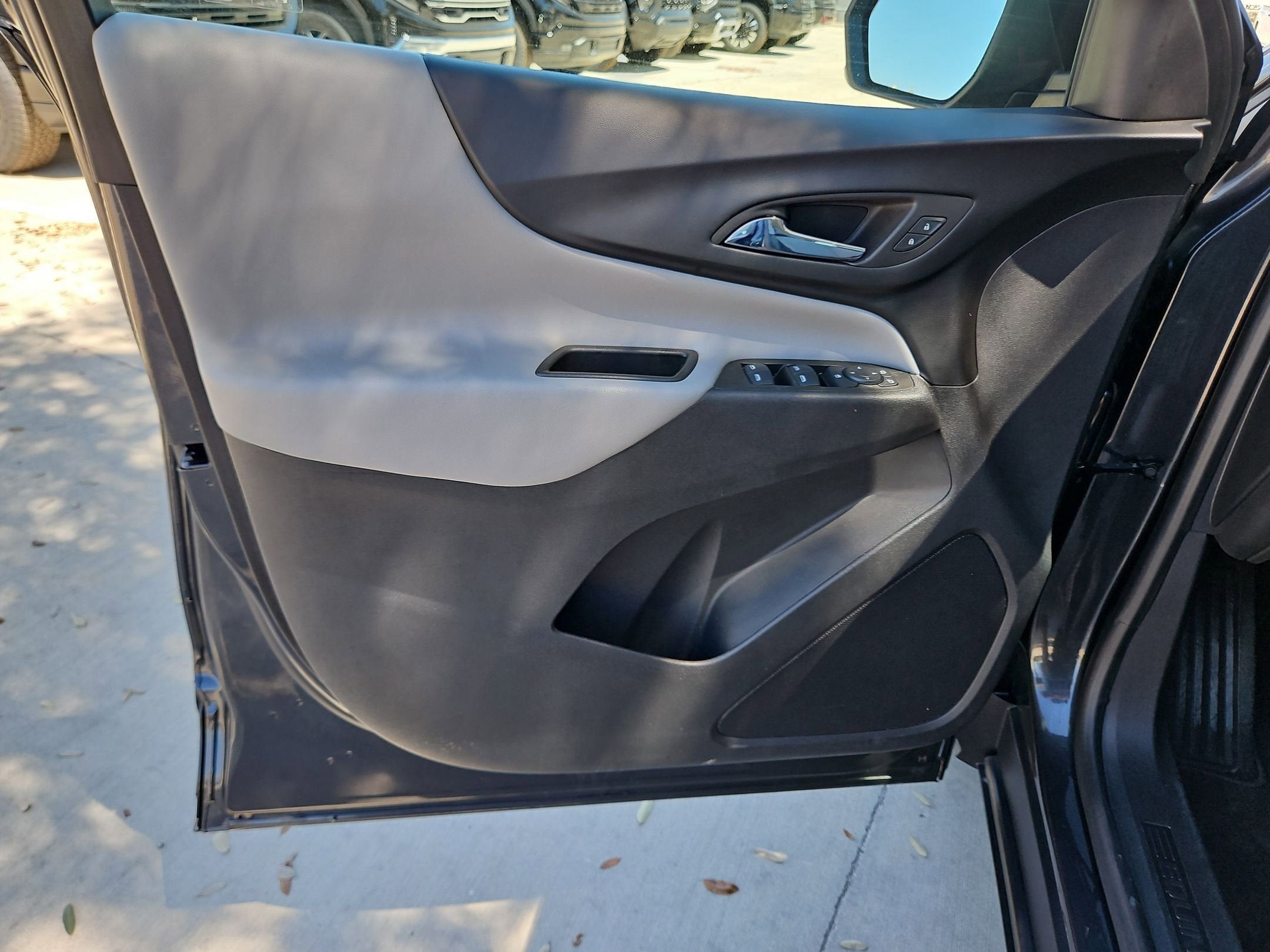 2022 Chevrolet EQUINOX LS LS