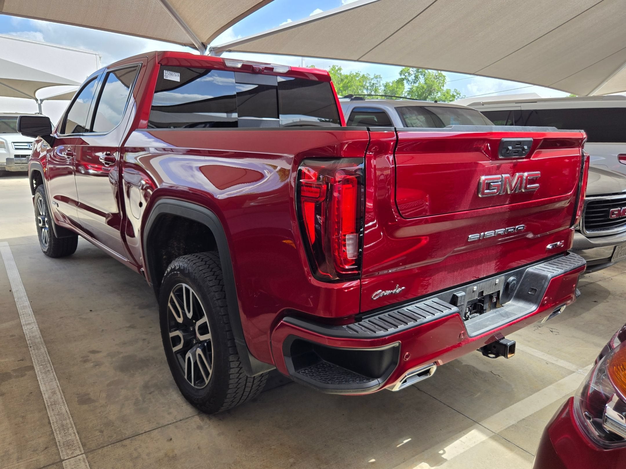 2025 GMC SIERRA 1500 AT4