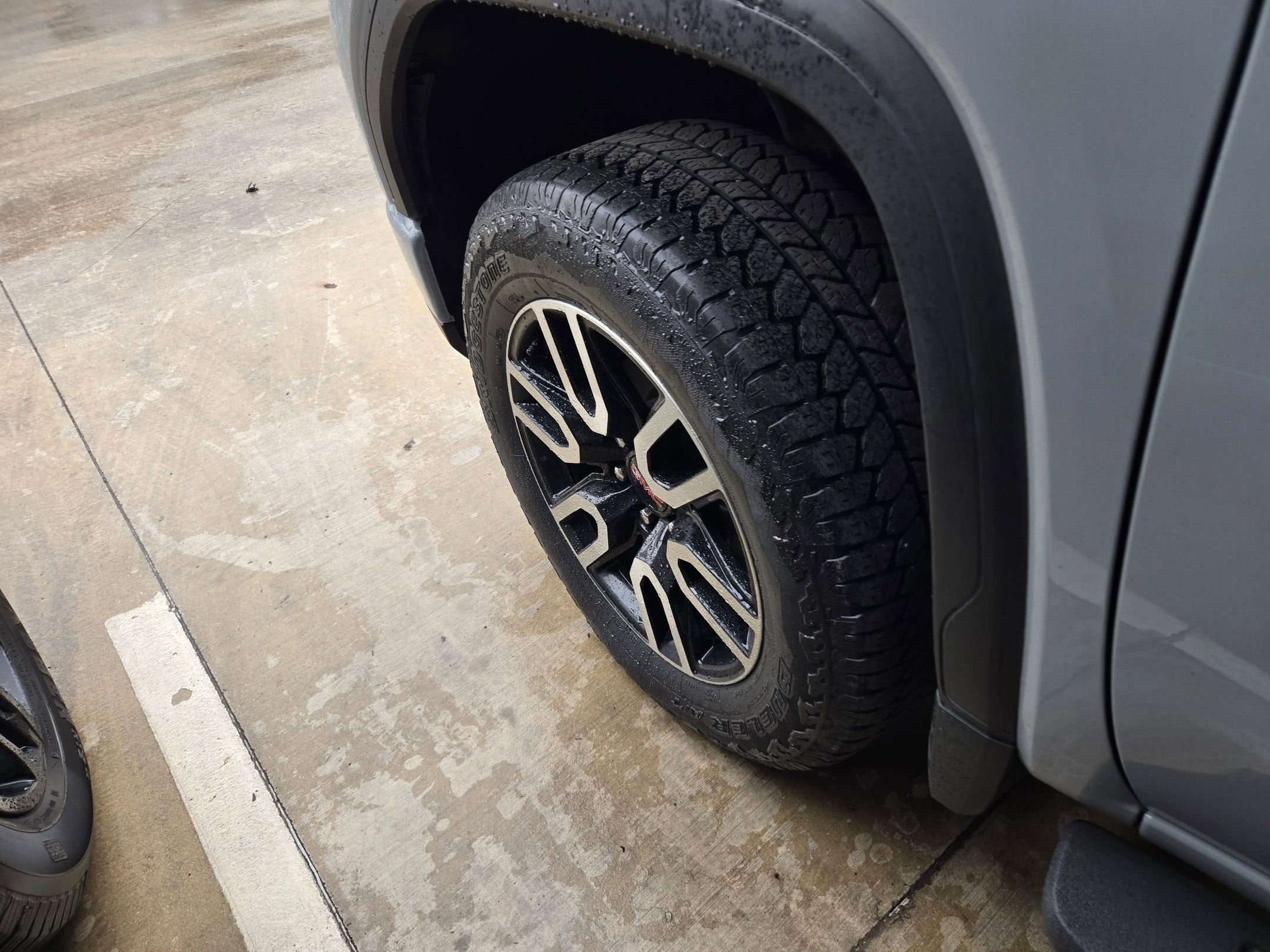 2024 GMC SIERRA 1500 AT4