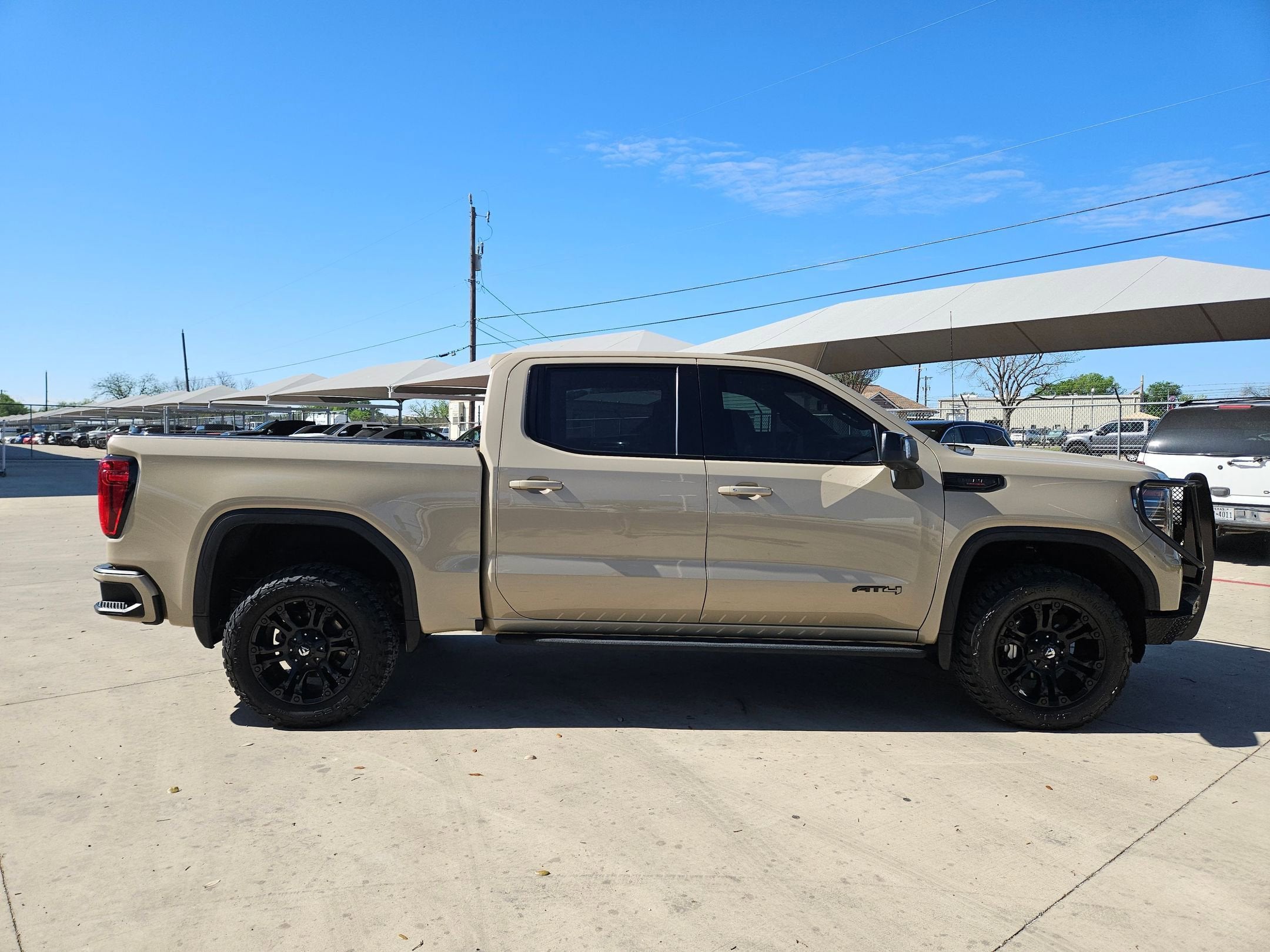 2022 GMC SIERRA 1500 AT4