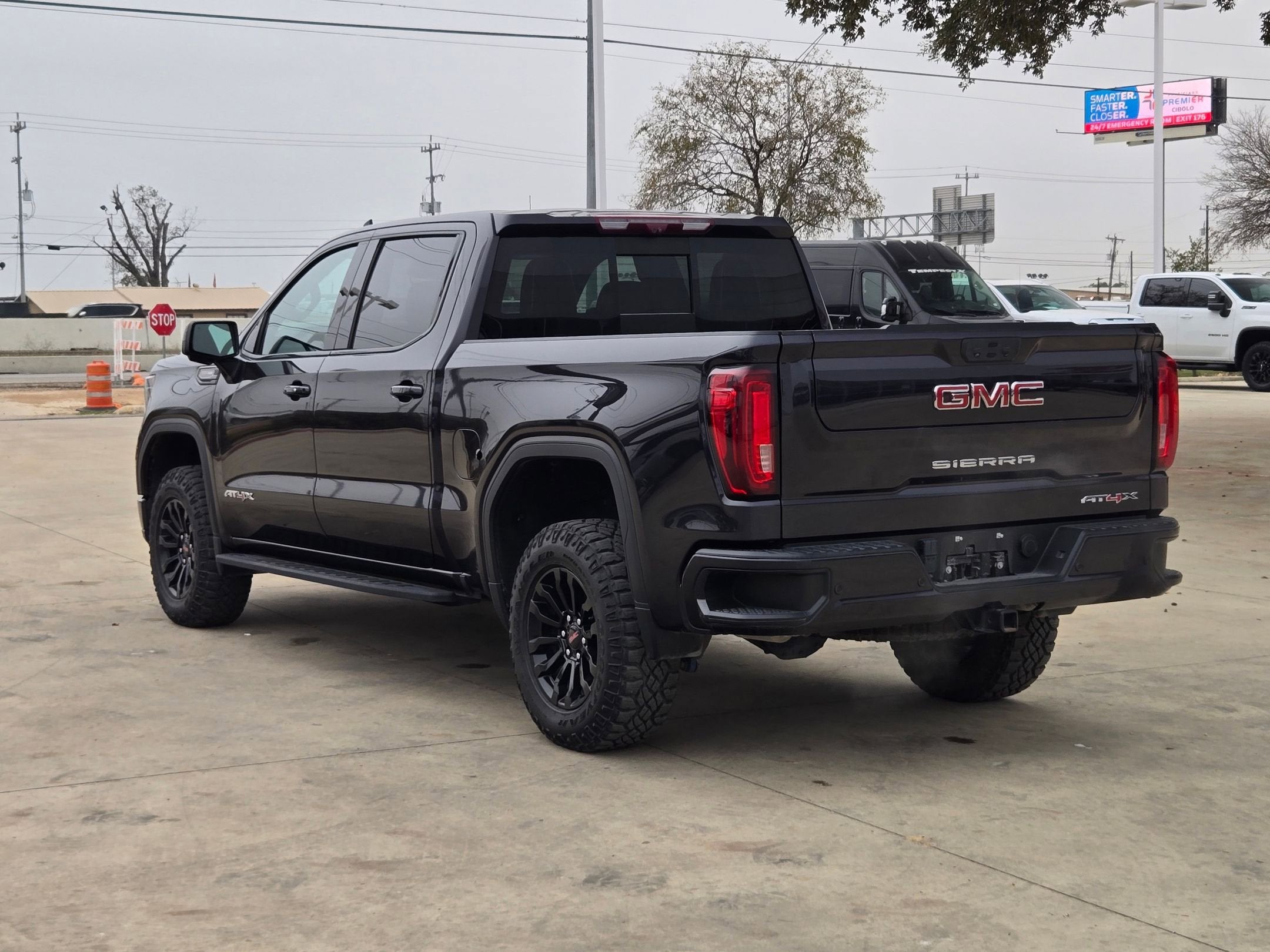 2023 GMC SIERRA 1500 AT4X