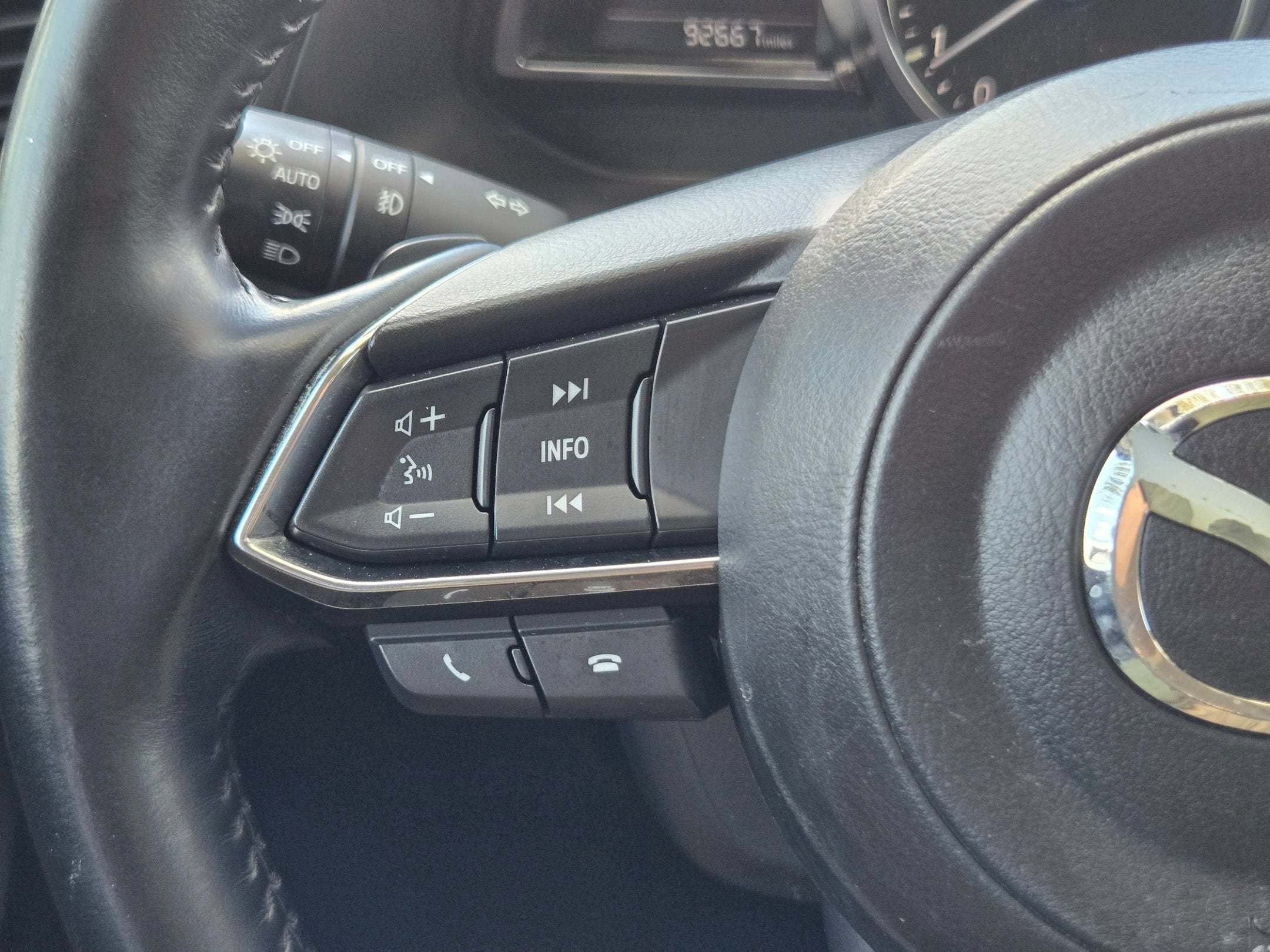 2017 Mazda MAZDA3 GRAND TOURING