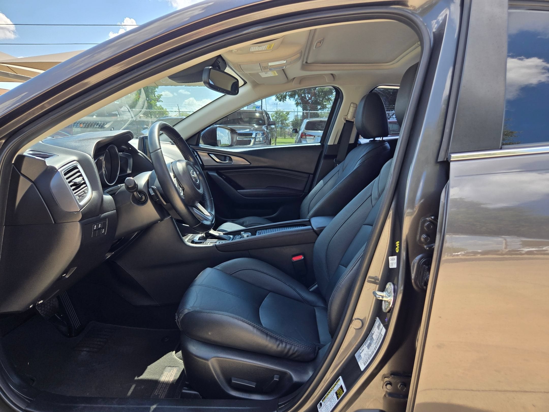 2017 Mazda MAZDA3 GRAND TOURING