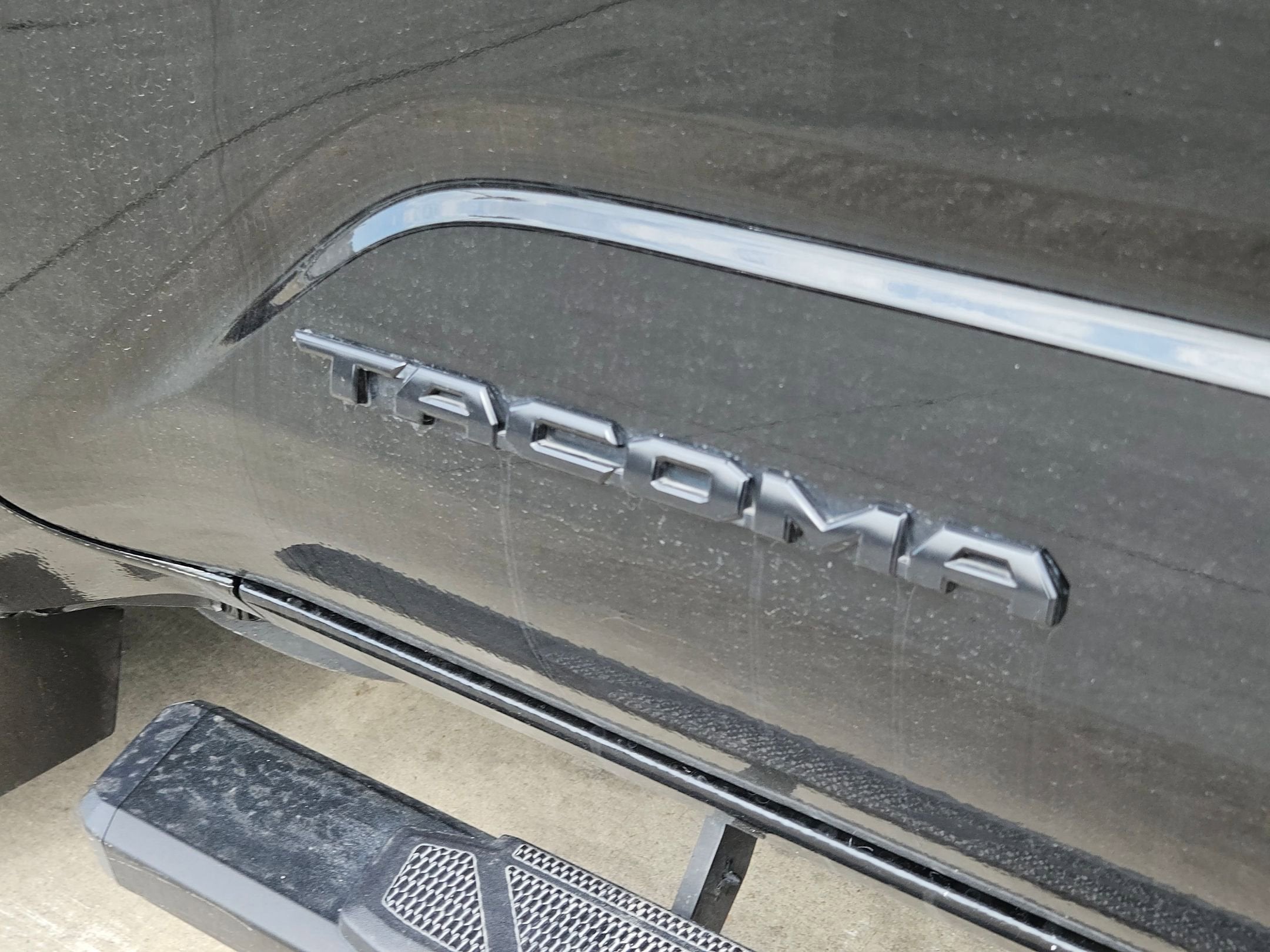 2024 Toyota TACOMA TRD