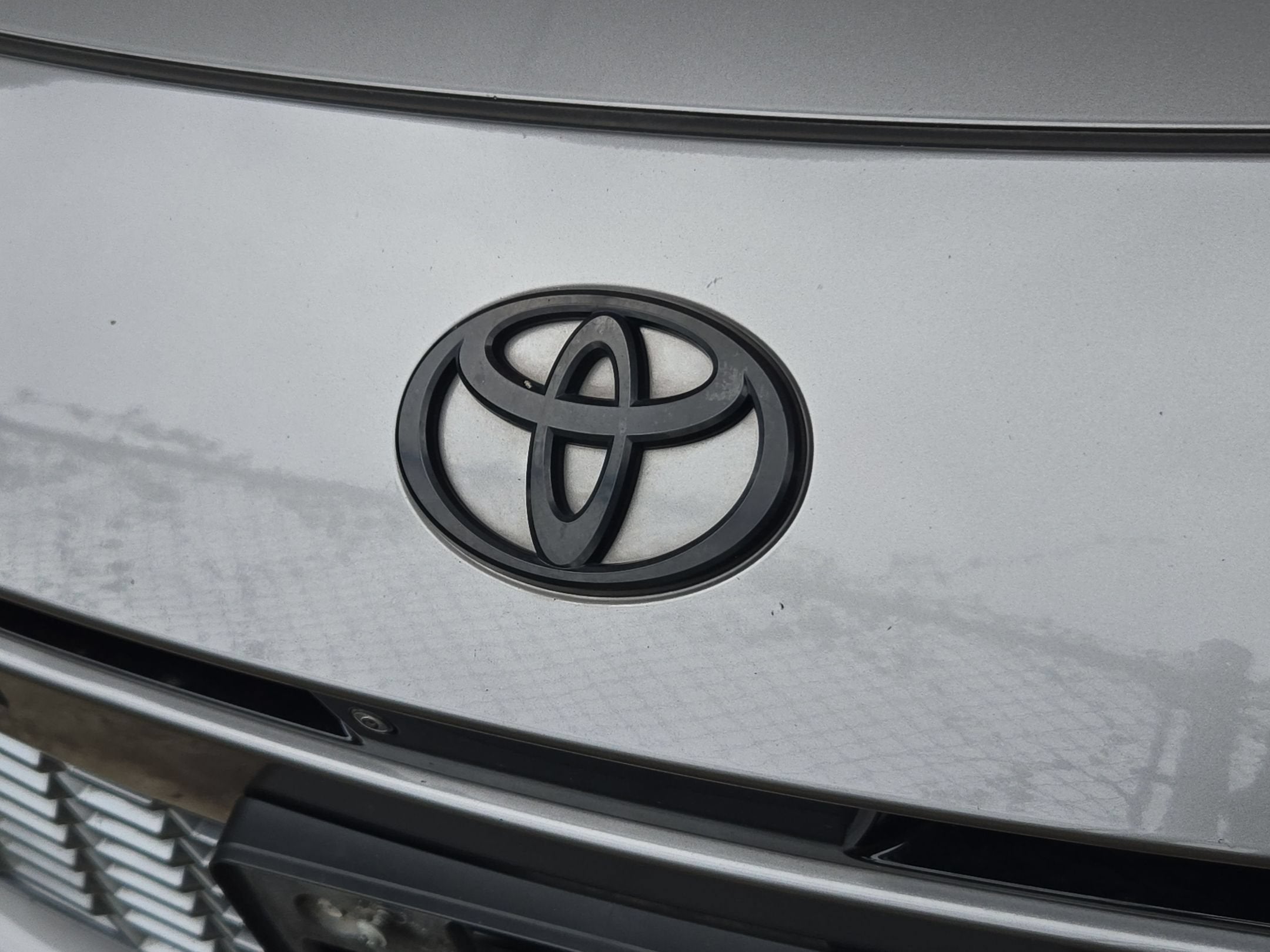 2025 Toyota CAMRY HYBRID XSE