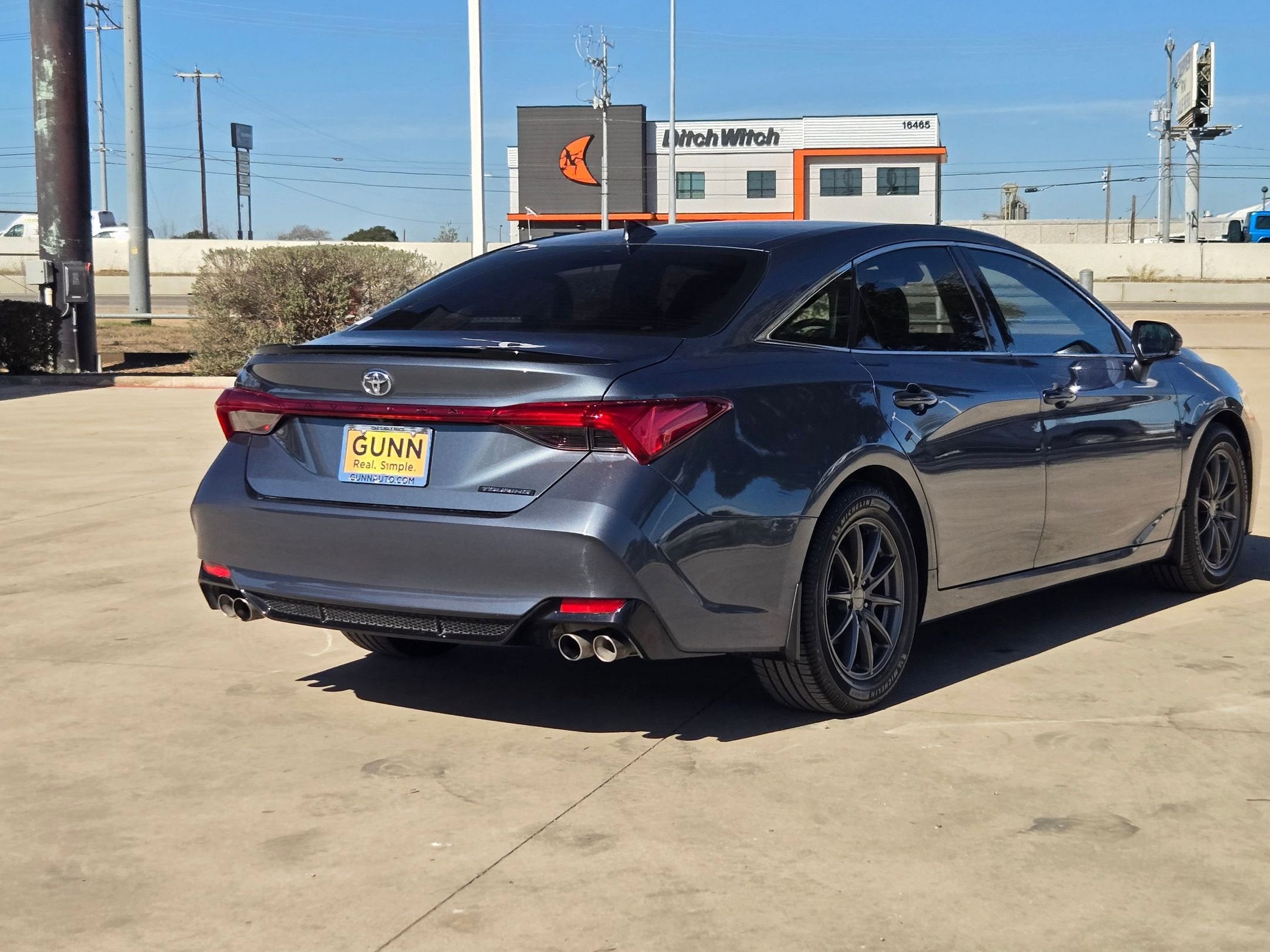 2022 Toyota AVALON TOURING