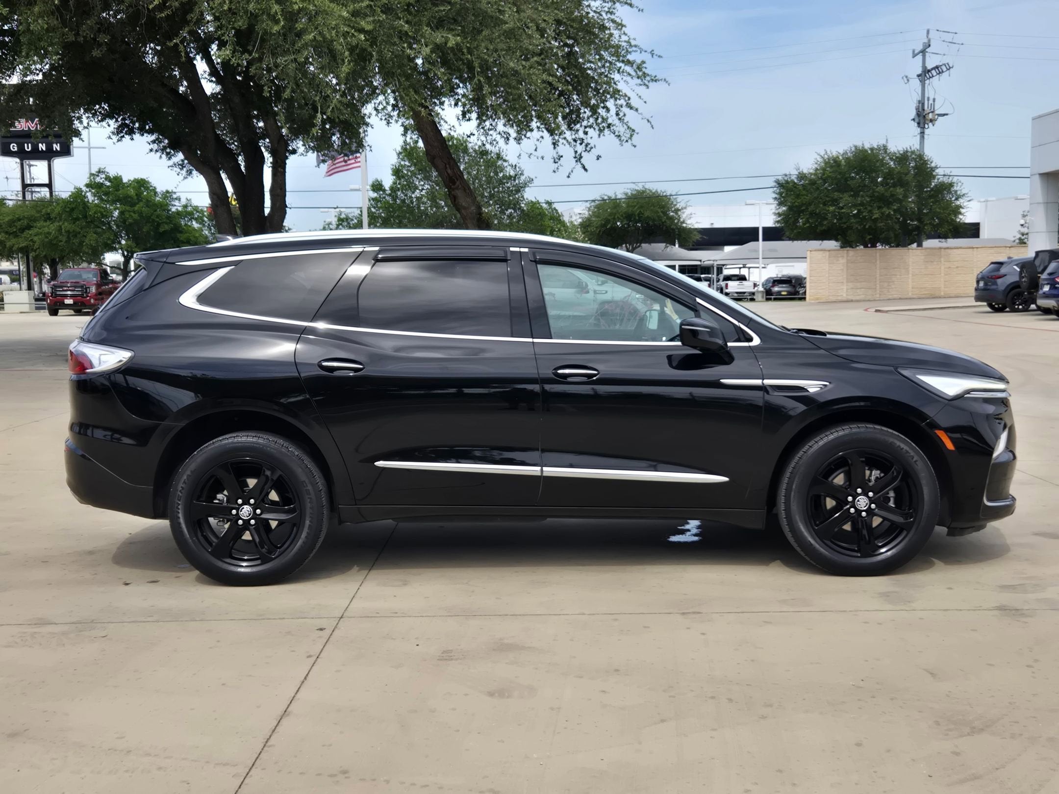 2024 Buick ENCLAVE LT