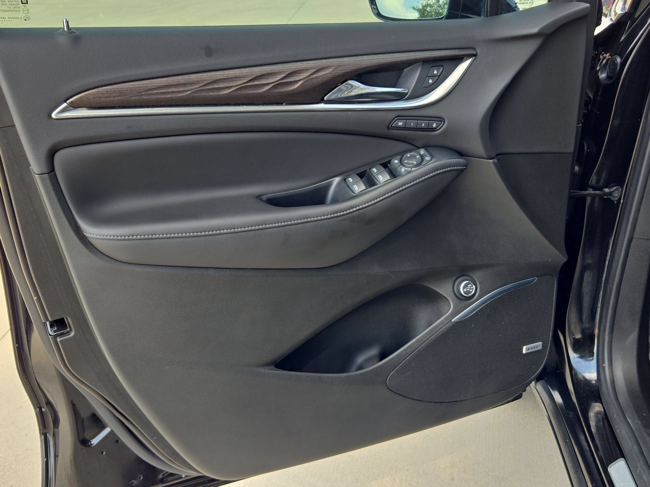 2022 Buick ENCLAVE AVENIR
