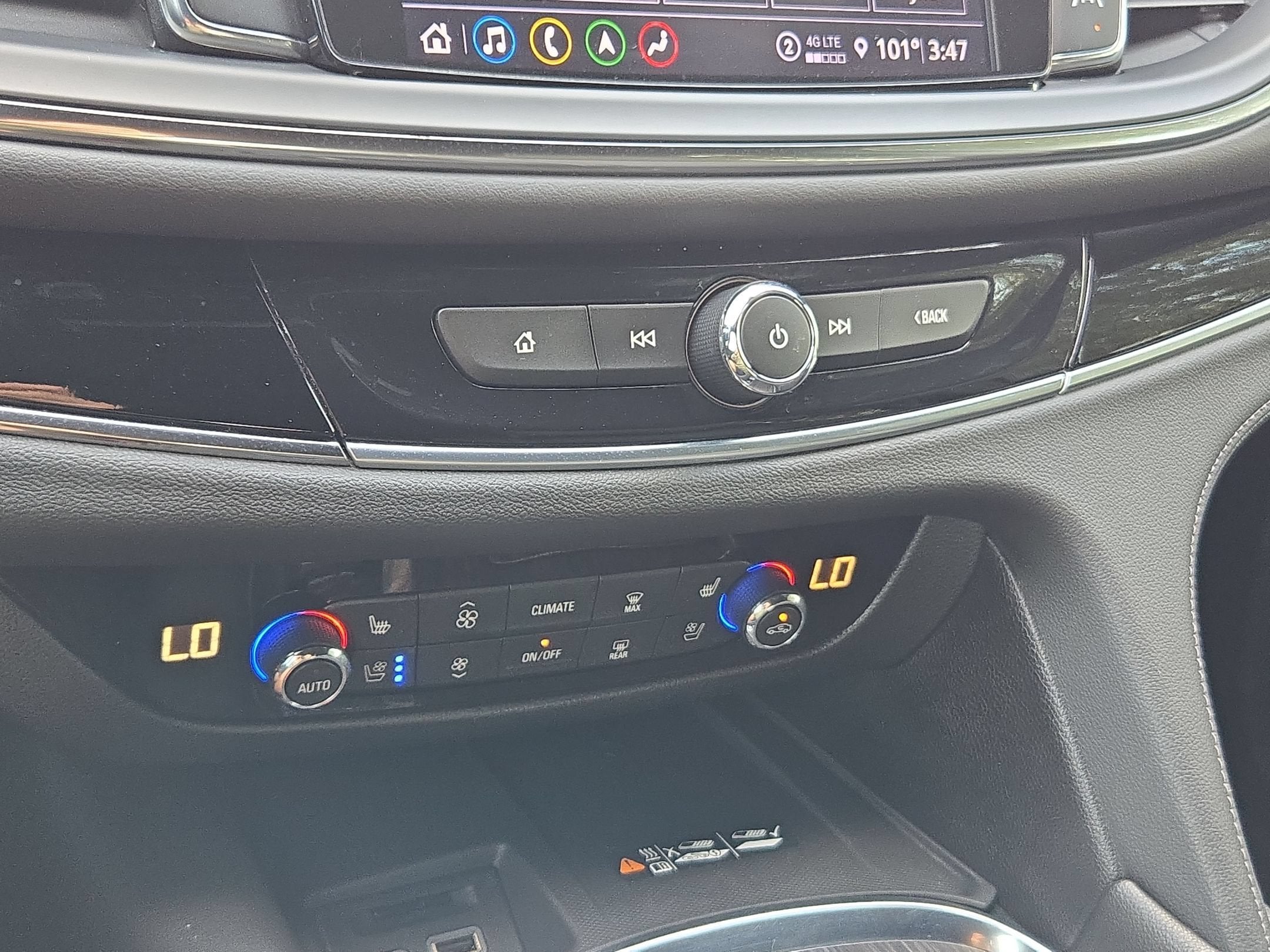 2022 Buick ENCLAVE AVENIR