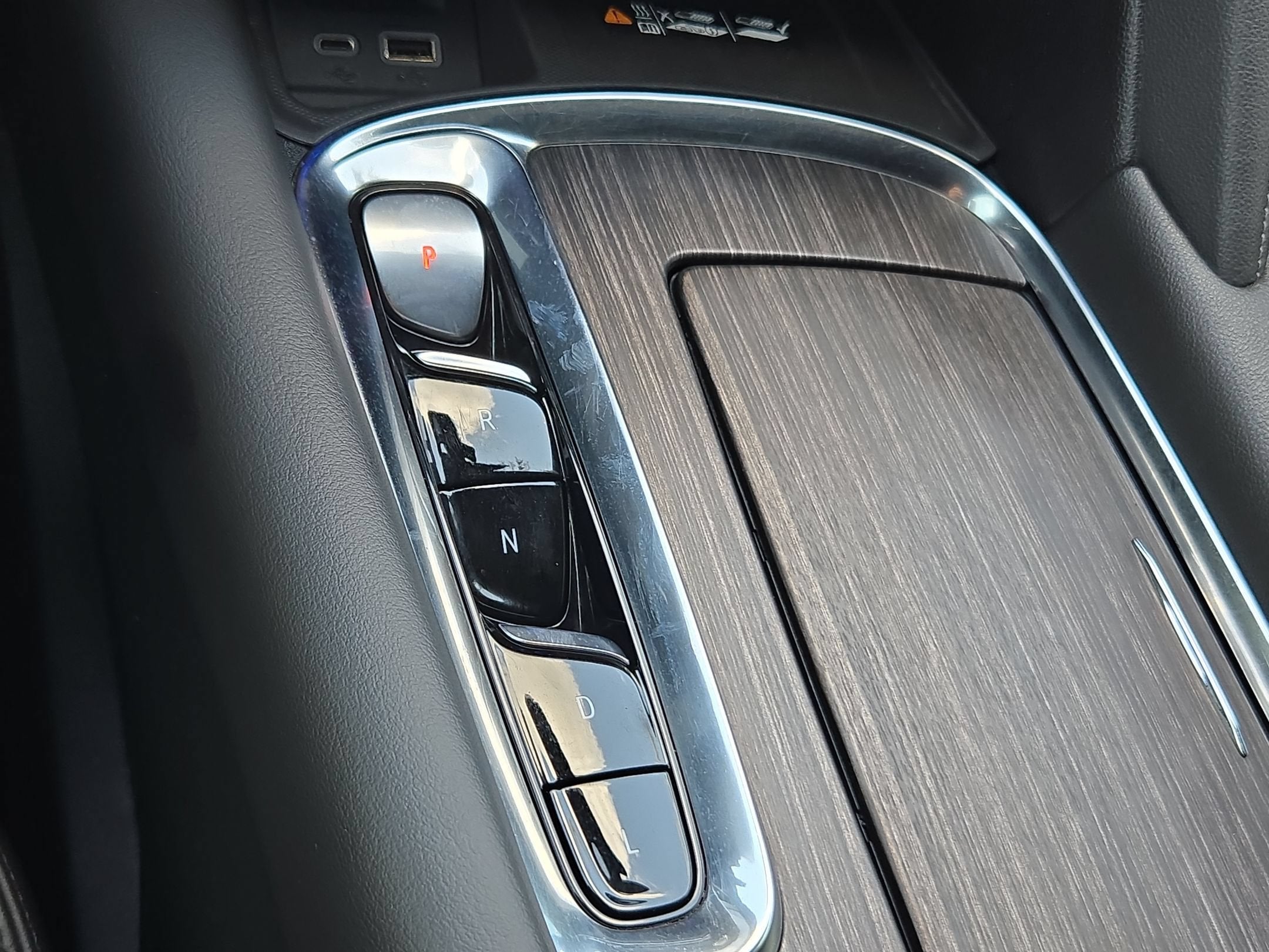 2022 Buick ENCLAVE AVENIR