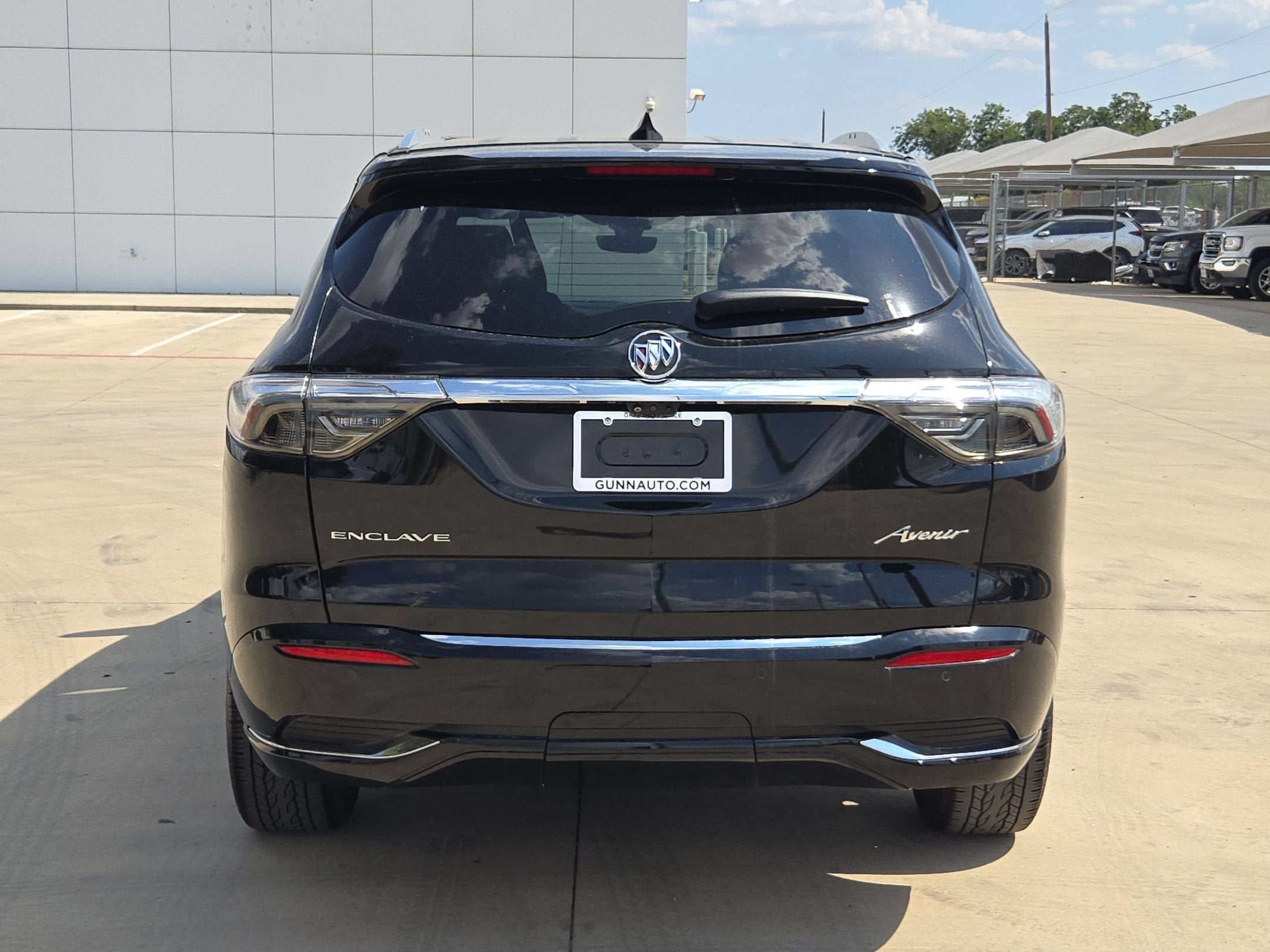 2022 Buick ENCLAVE AVENIR