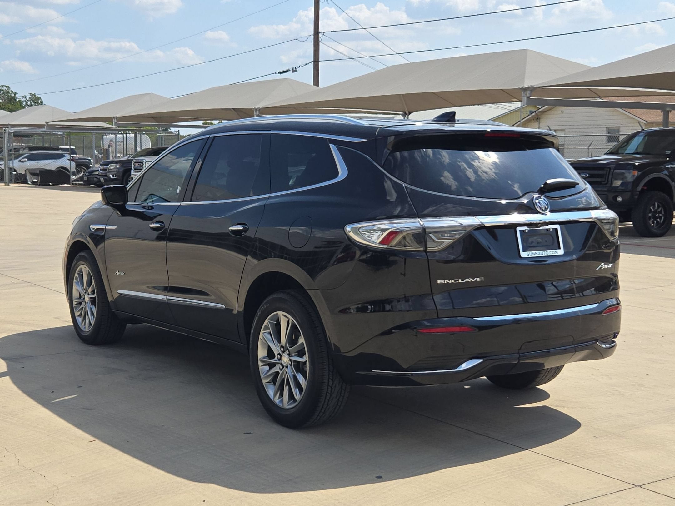 2022 Buick ENCLAVE AVENIR